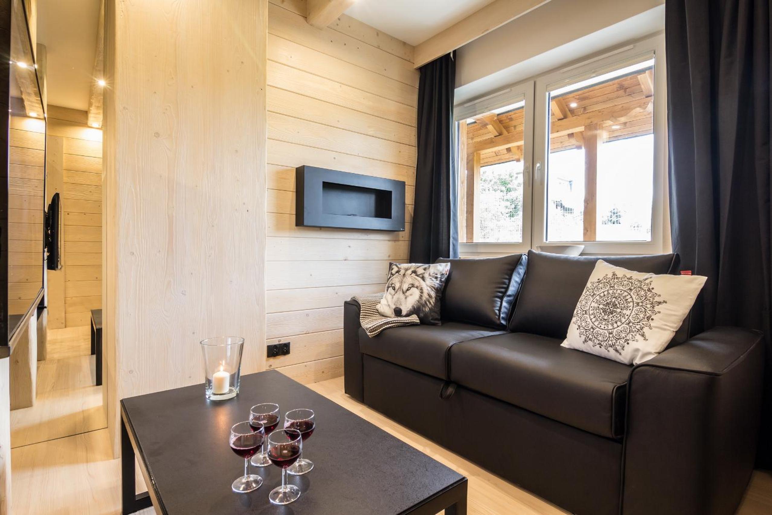 Apartment (4 Adults)