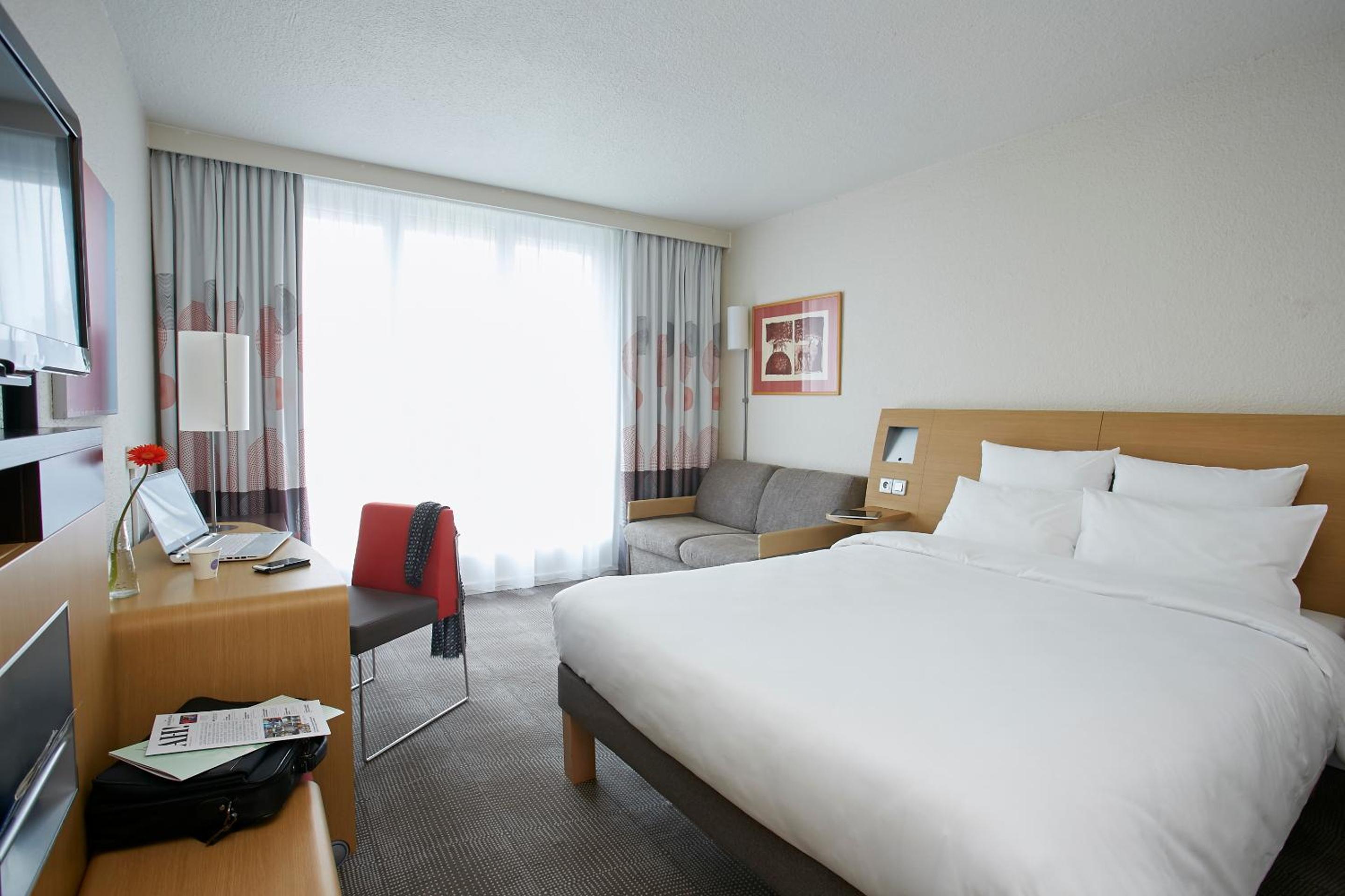 Classic Double Room with Sofa Bed - Photo 2