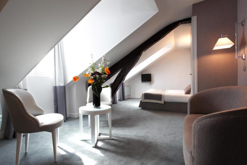Deluxe Triple Room photo 2