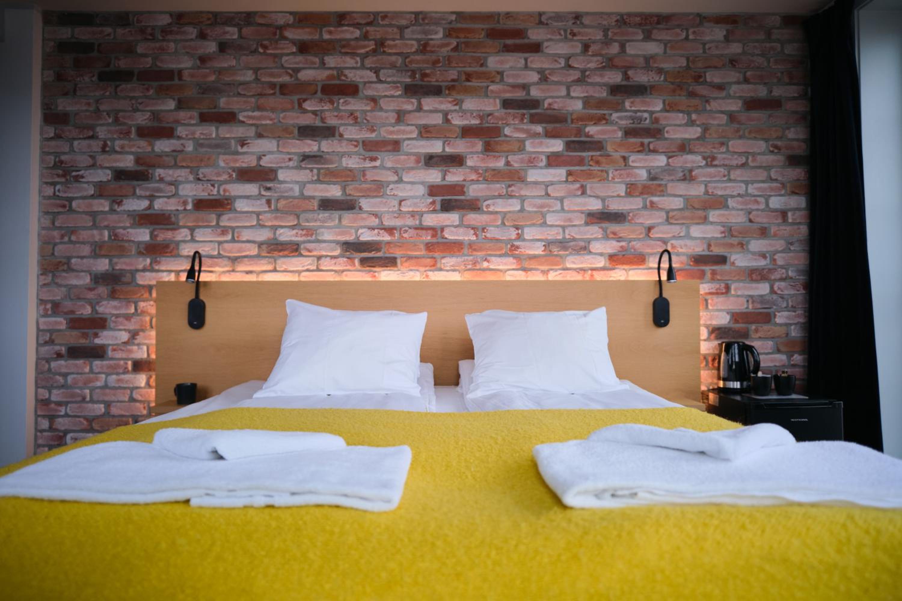 Deluxe Double Room with Side Sea View photo 2