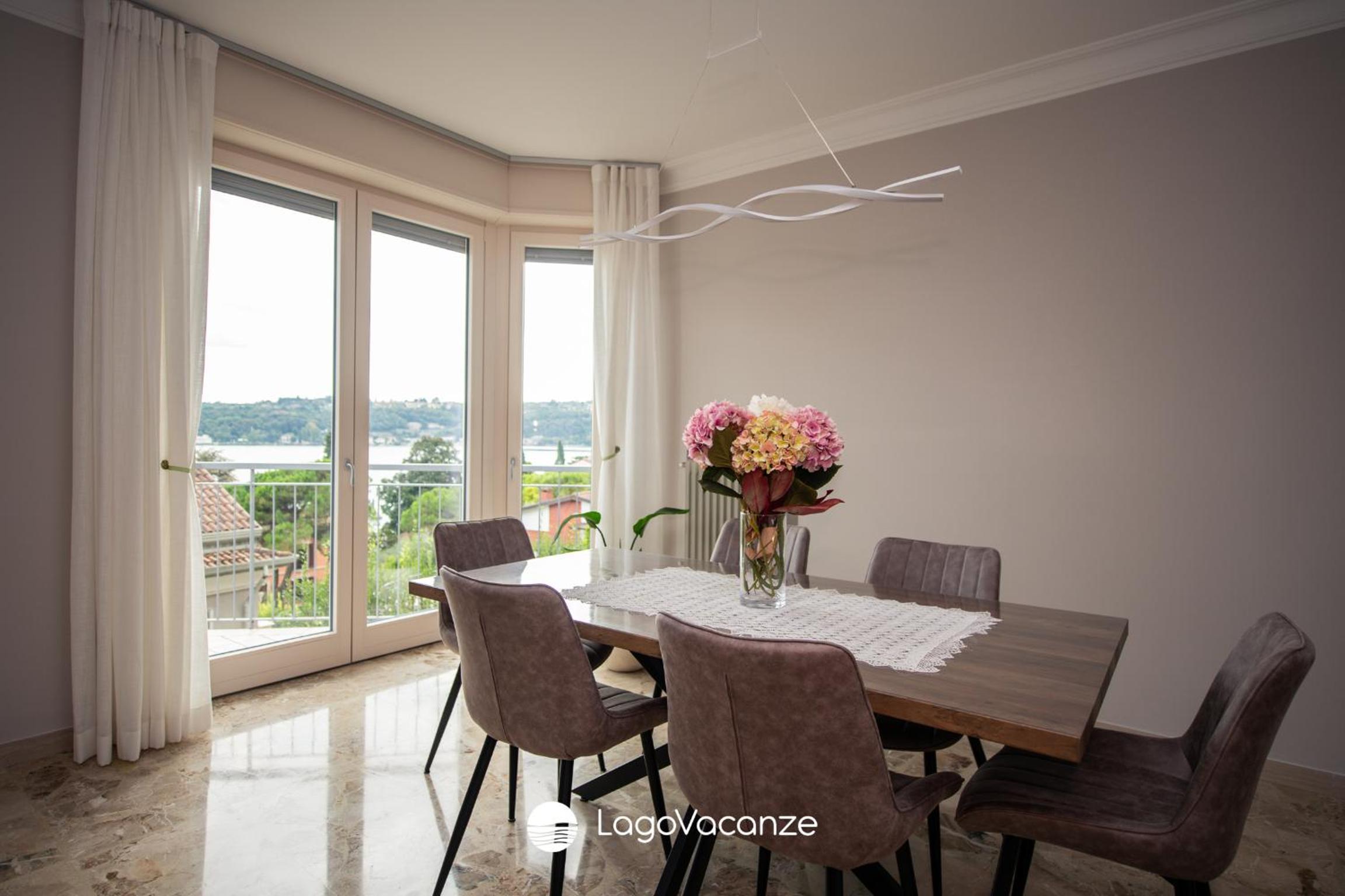 Two-Bedroom Apartment with Lake View