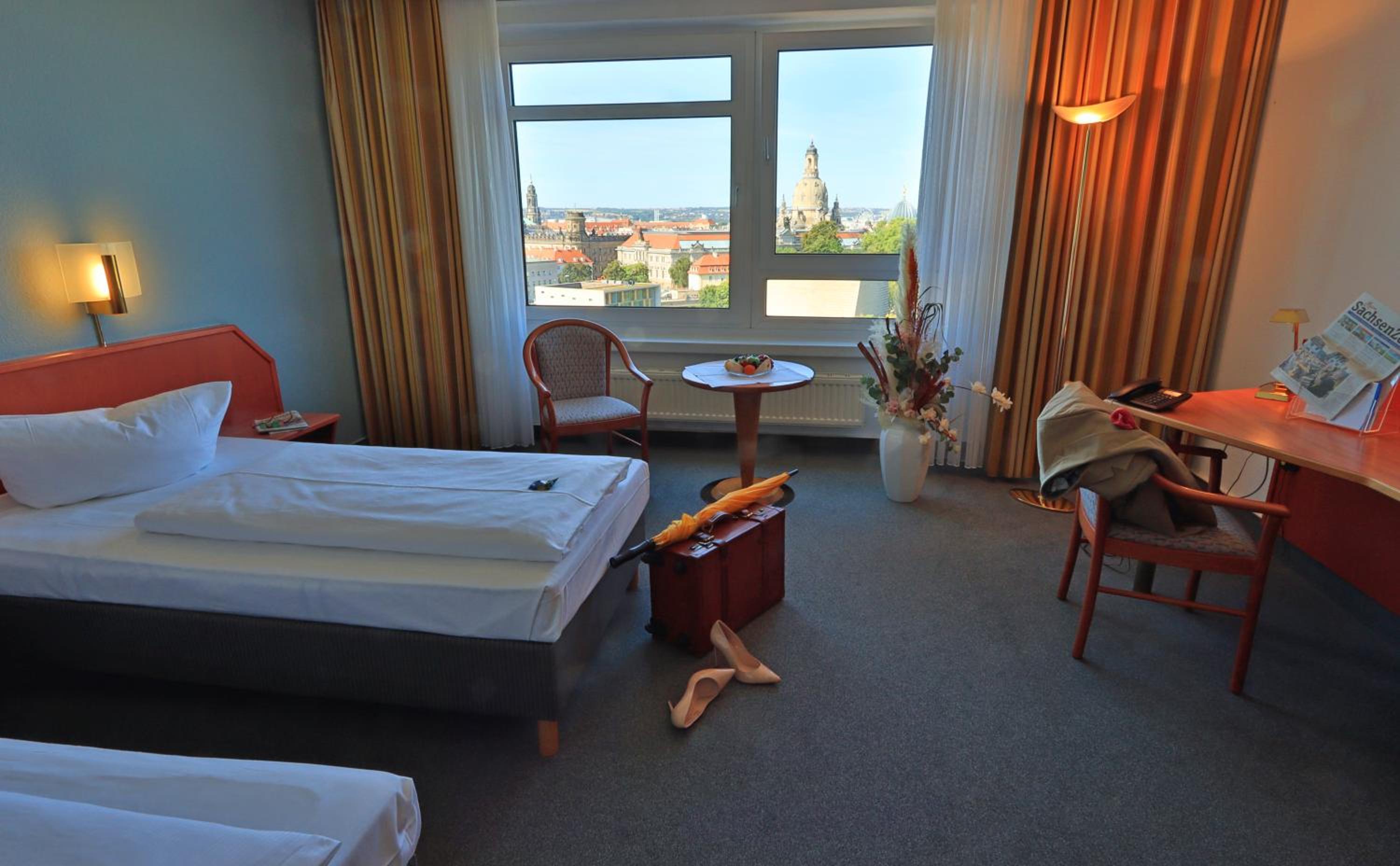 Standard Twin Room - Photo 5