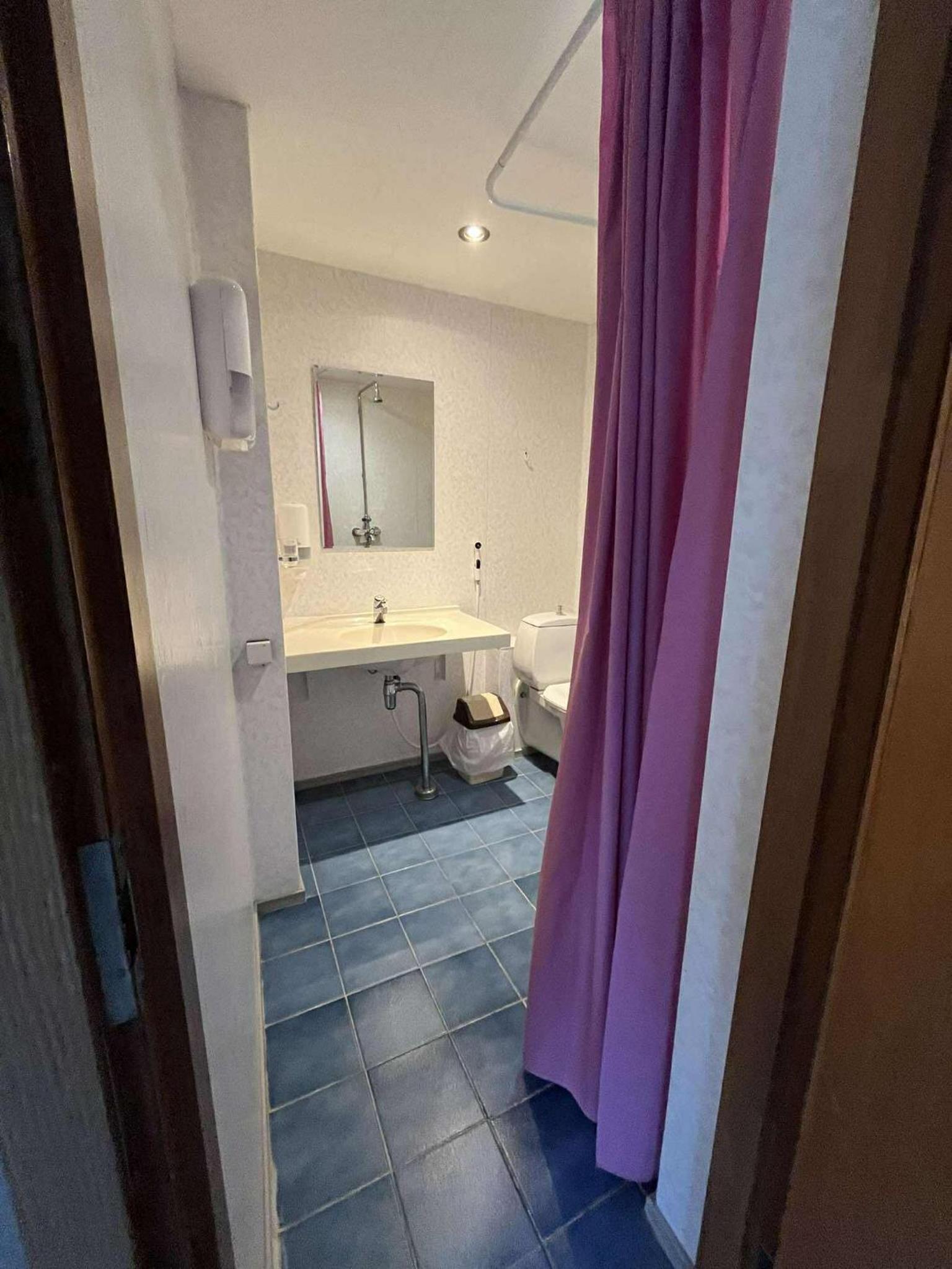 Comfort Triple Room with Shower photo 3