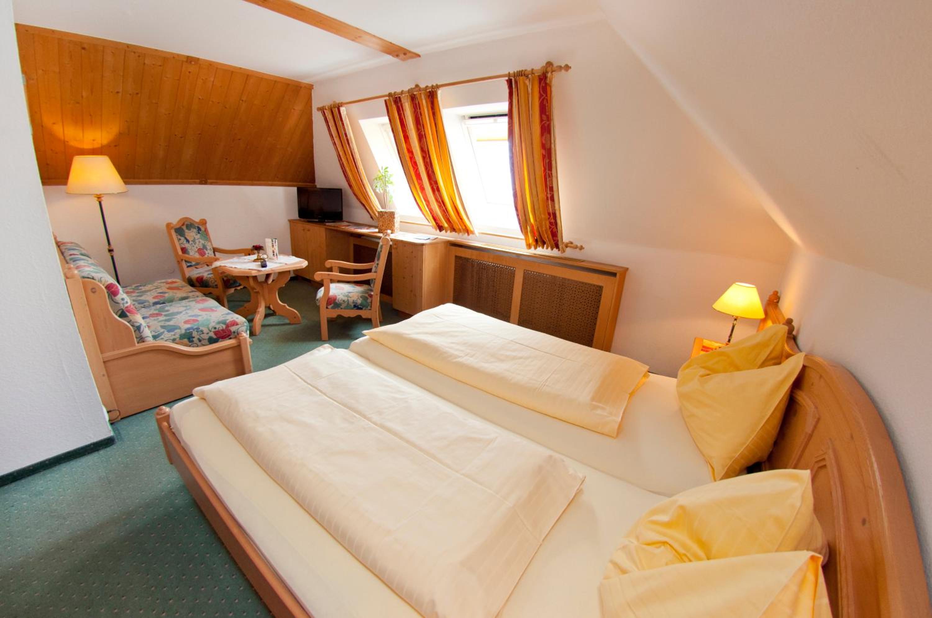 Standard Double Room photo 2