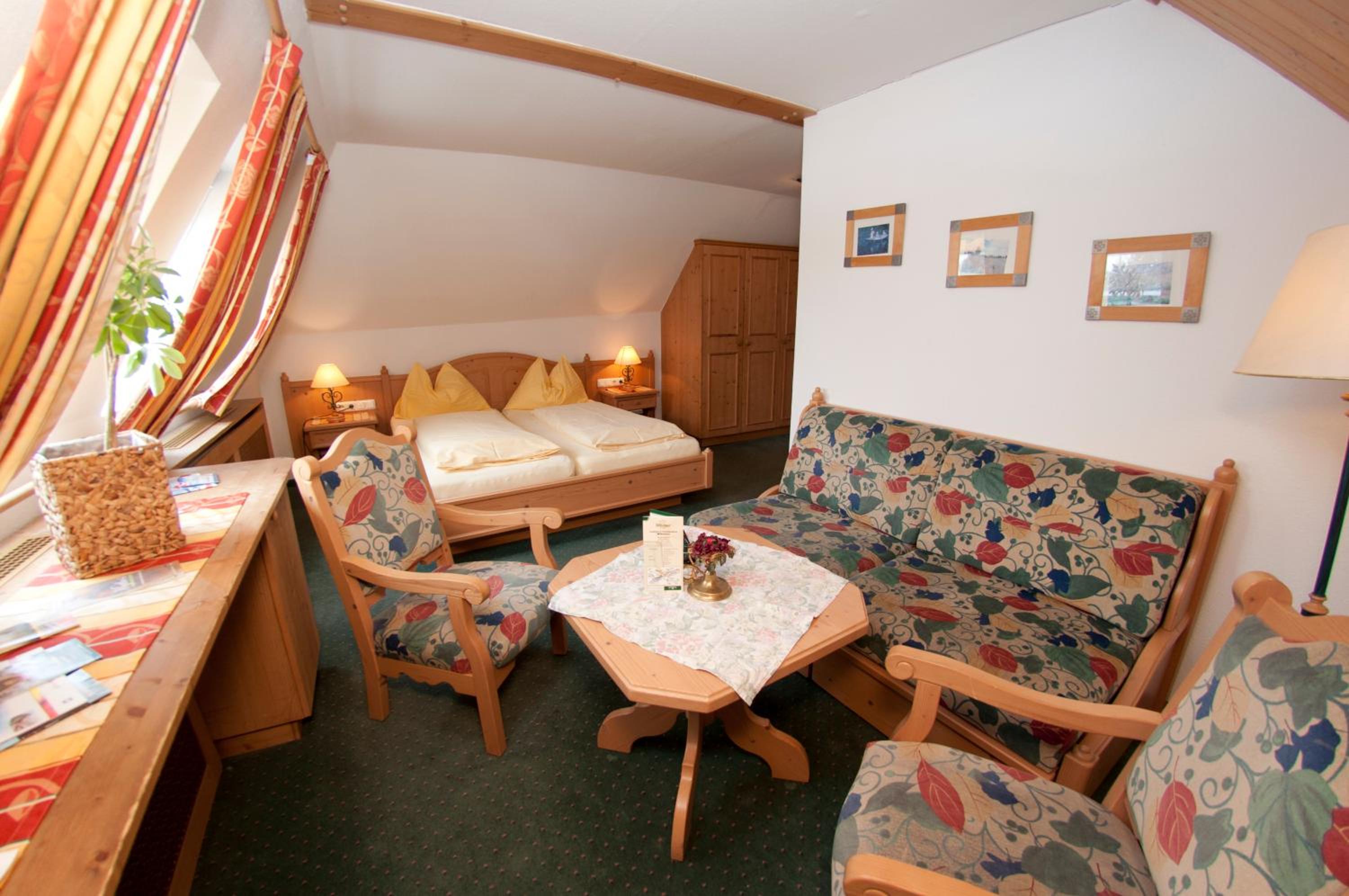 Standard Double Room photo 3