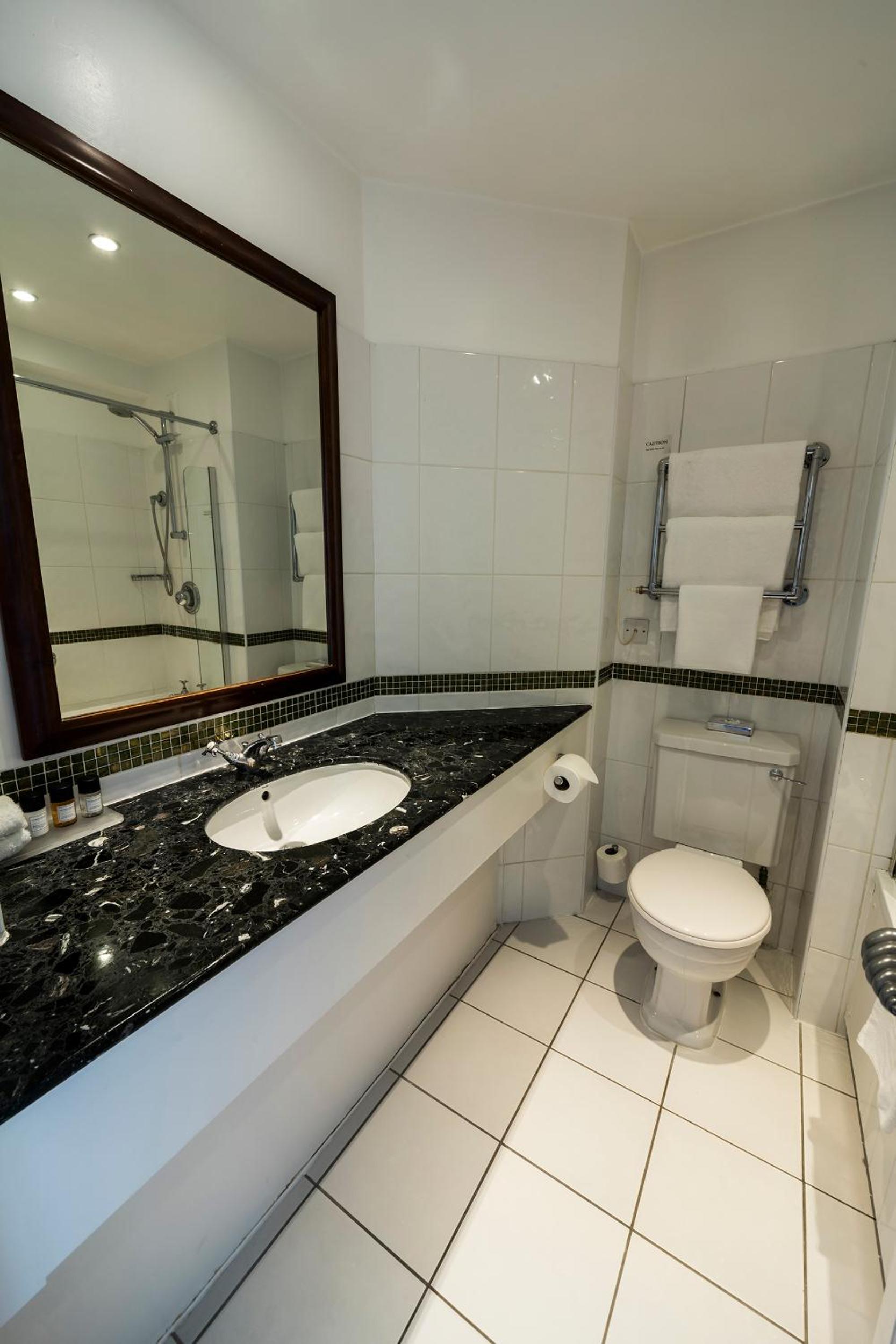 Deluxe Double Room with Sea View - Photo 3