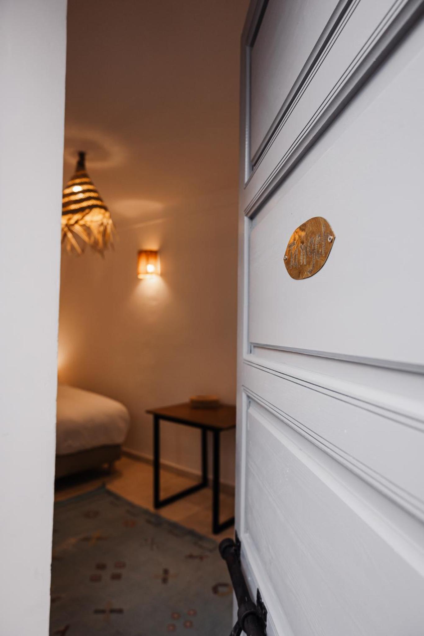 Deluxe Room - Photo 4