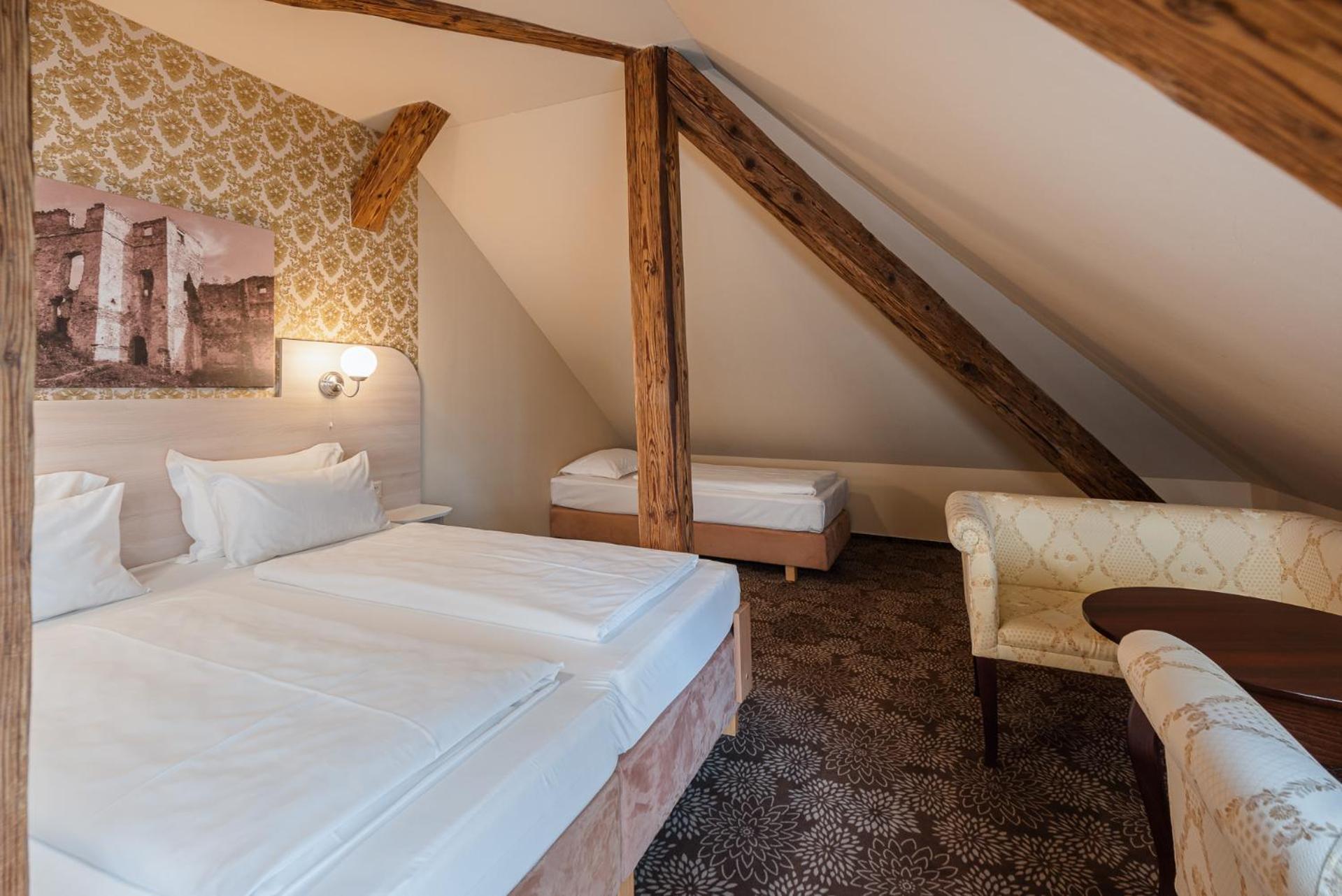 Classic Room with Extra Bed photo 2