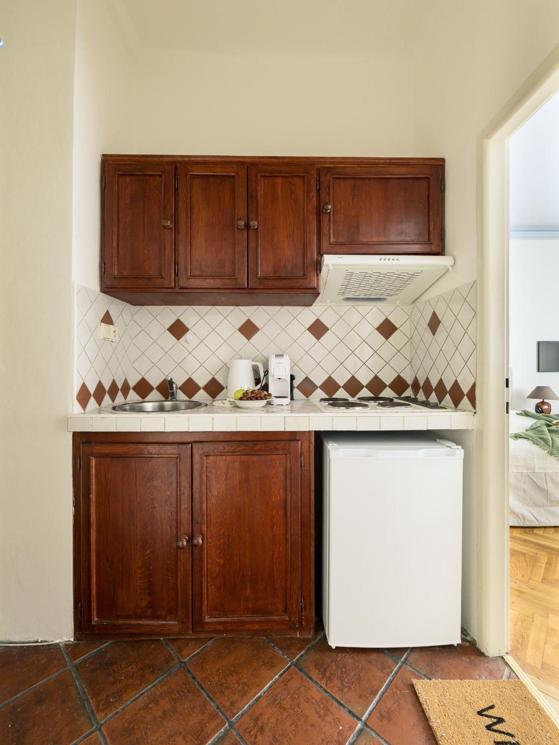 Studio Apartment