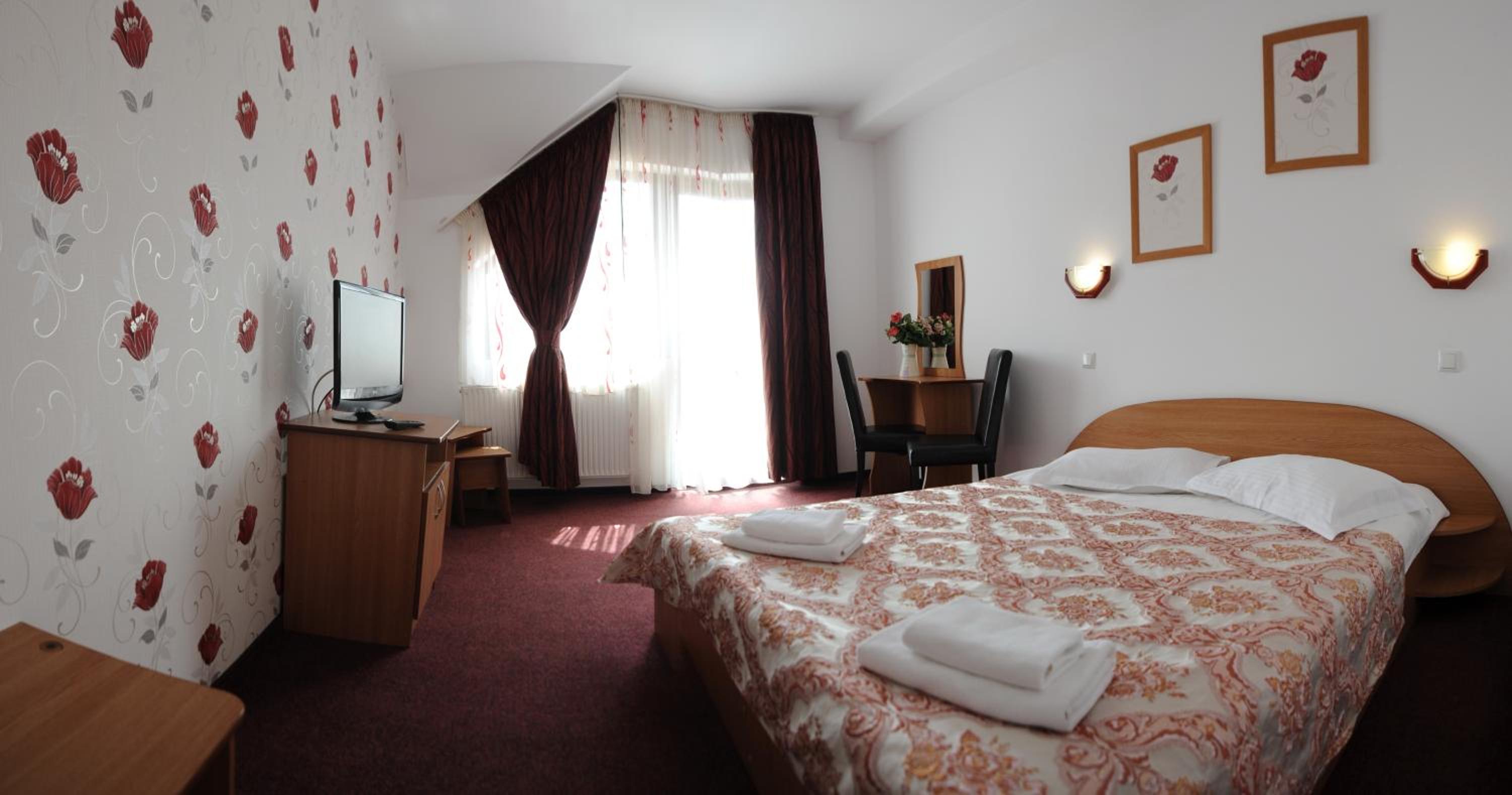 Double Room - Photo 4