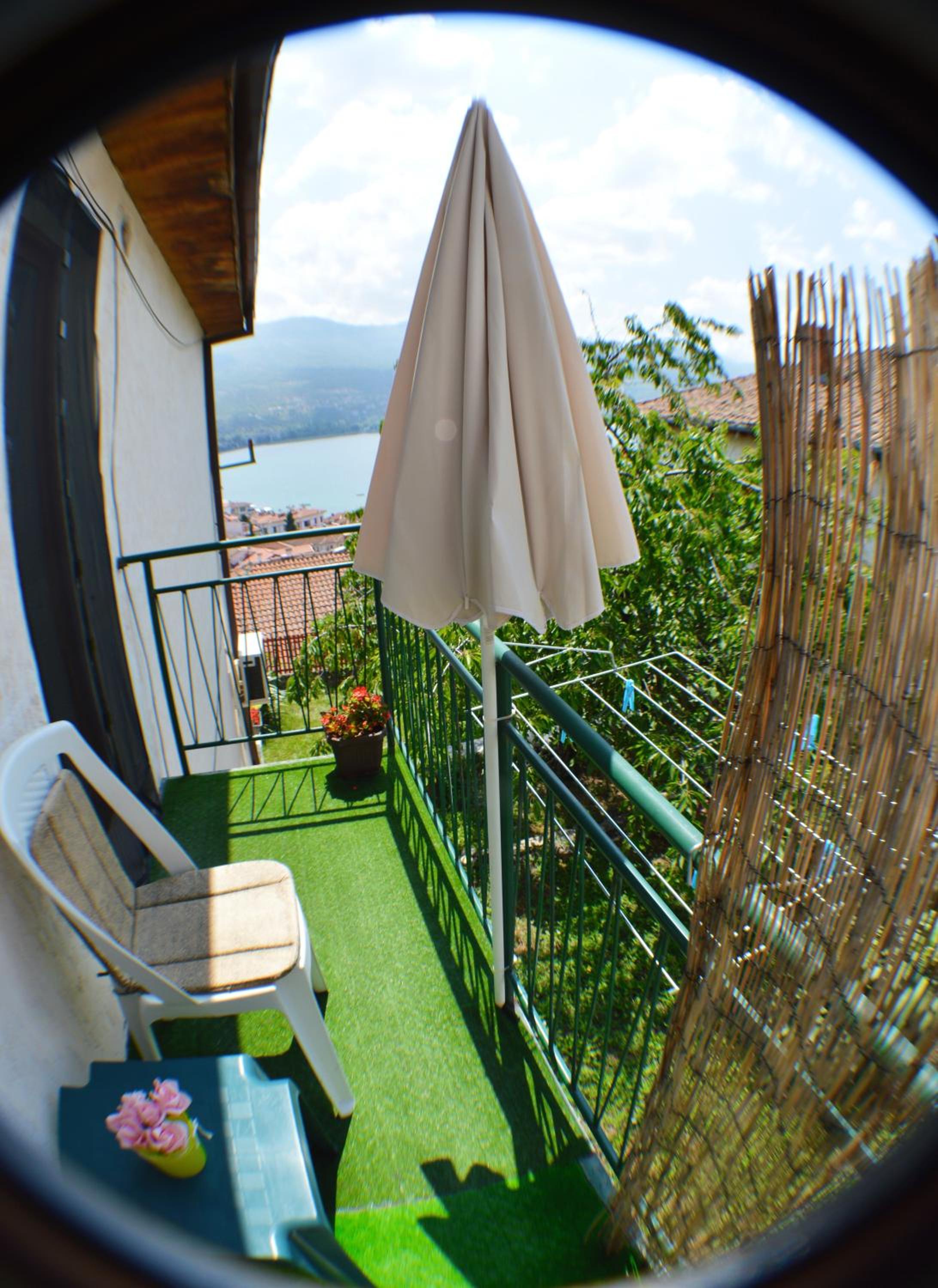 Balcony & Terrace