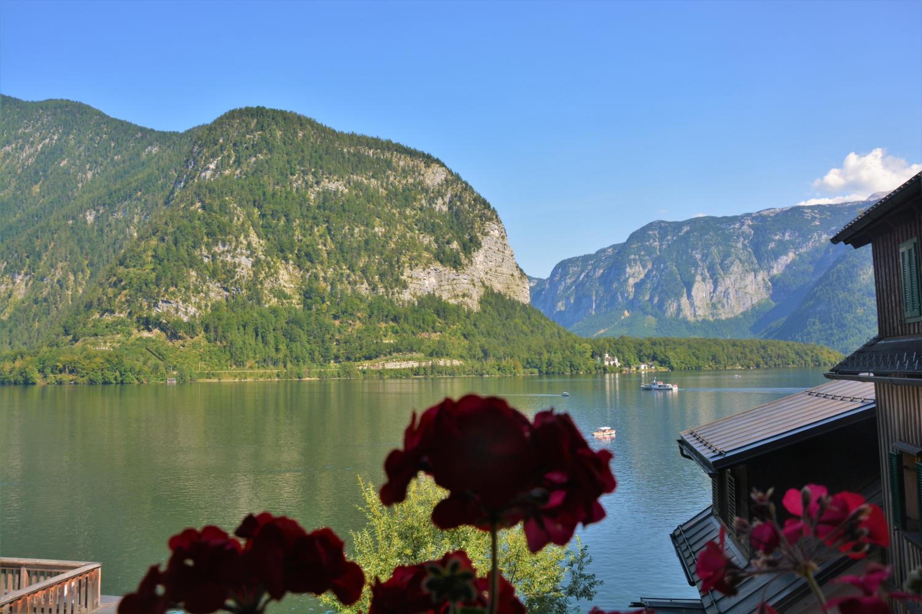 Apartment with Lake View