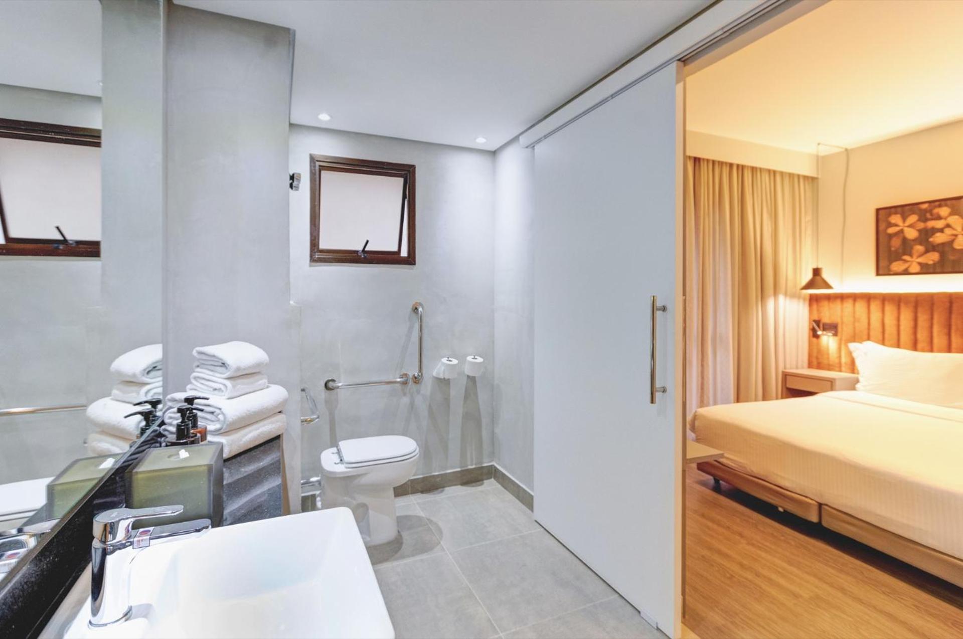 Double Room - Disability Access thumbnail 5