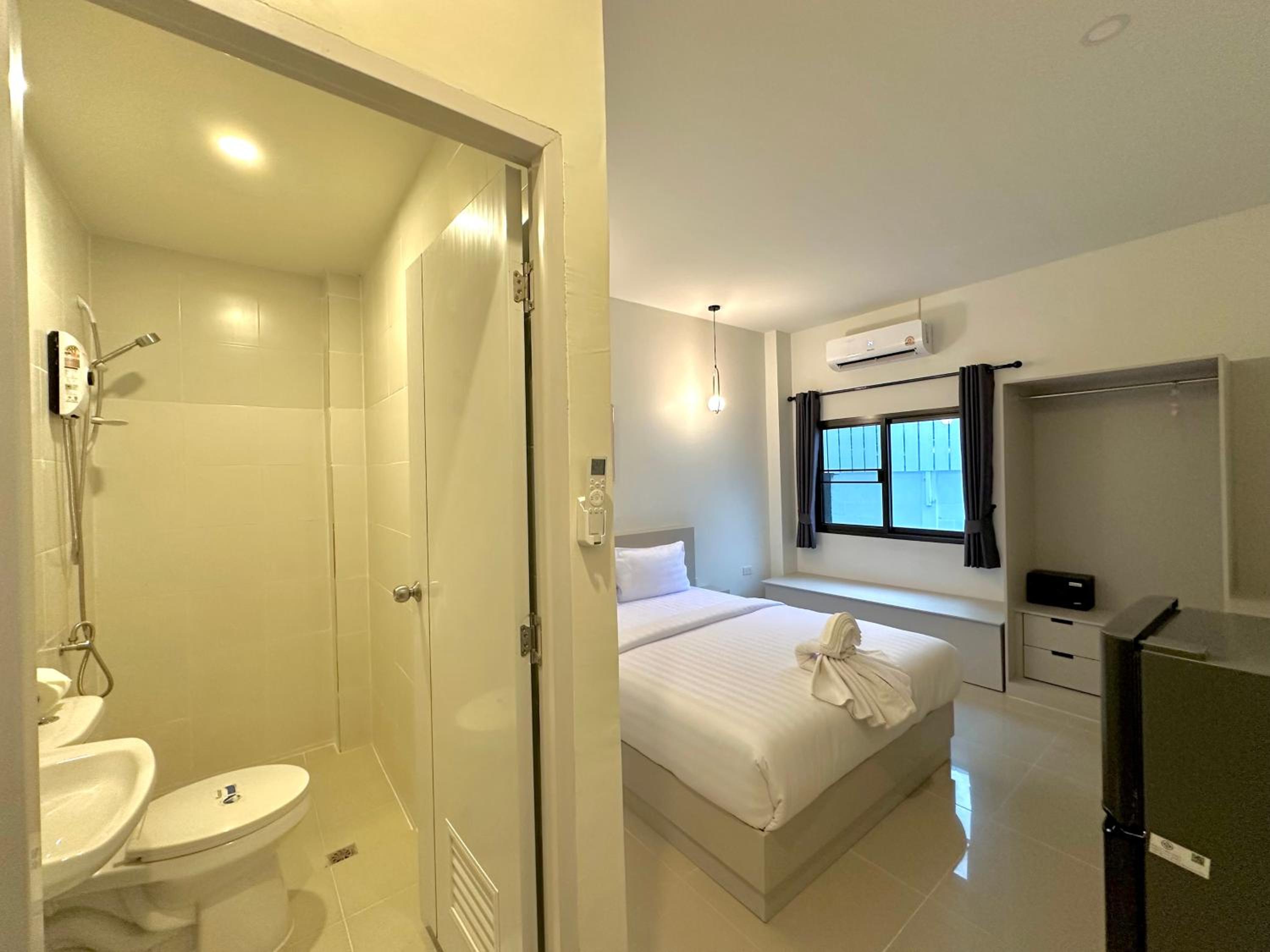 Standard Double Room photo 3