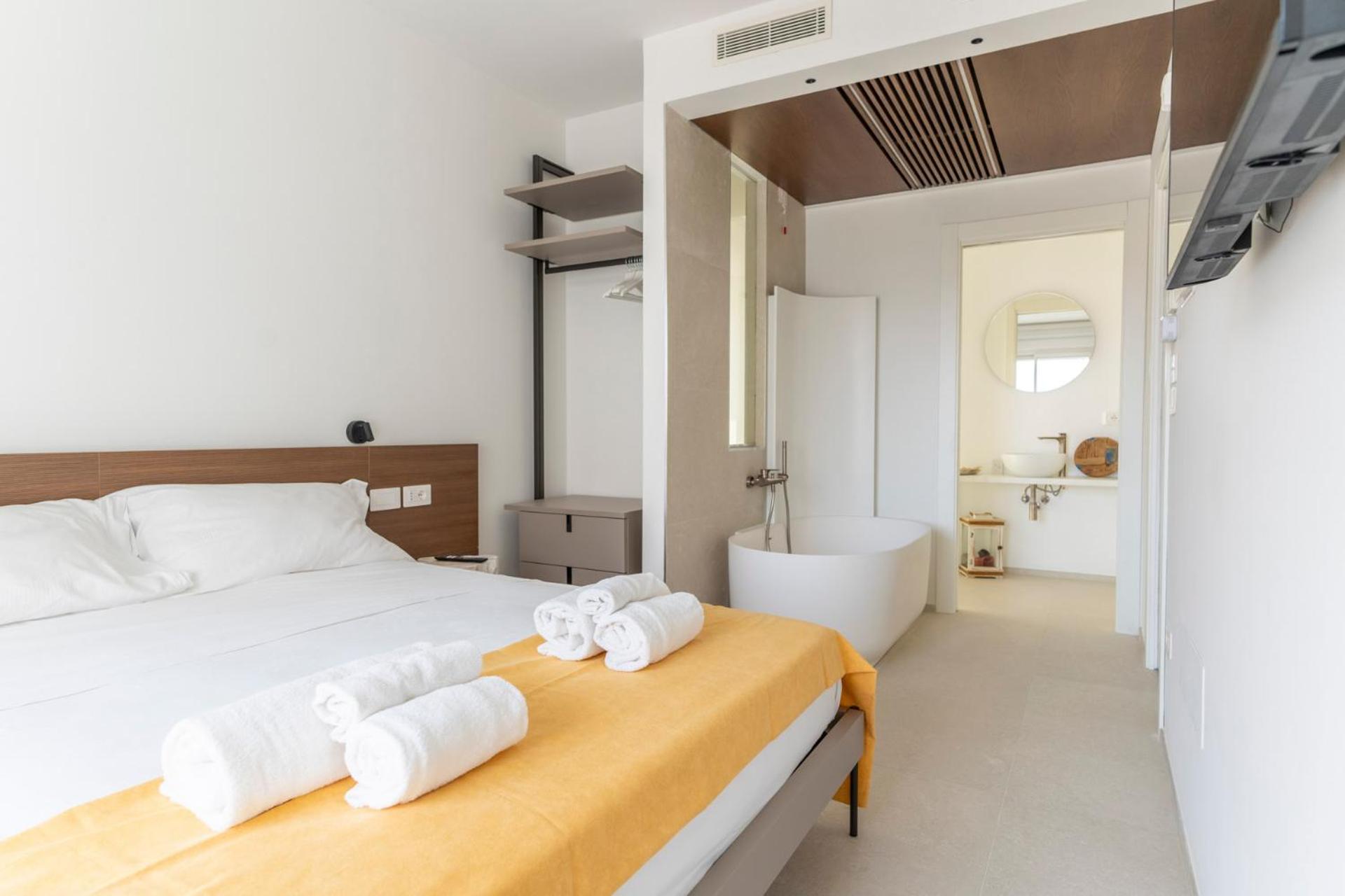 One-Bedroom Apartment with Balcony