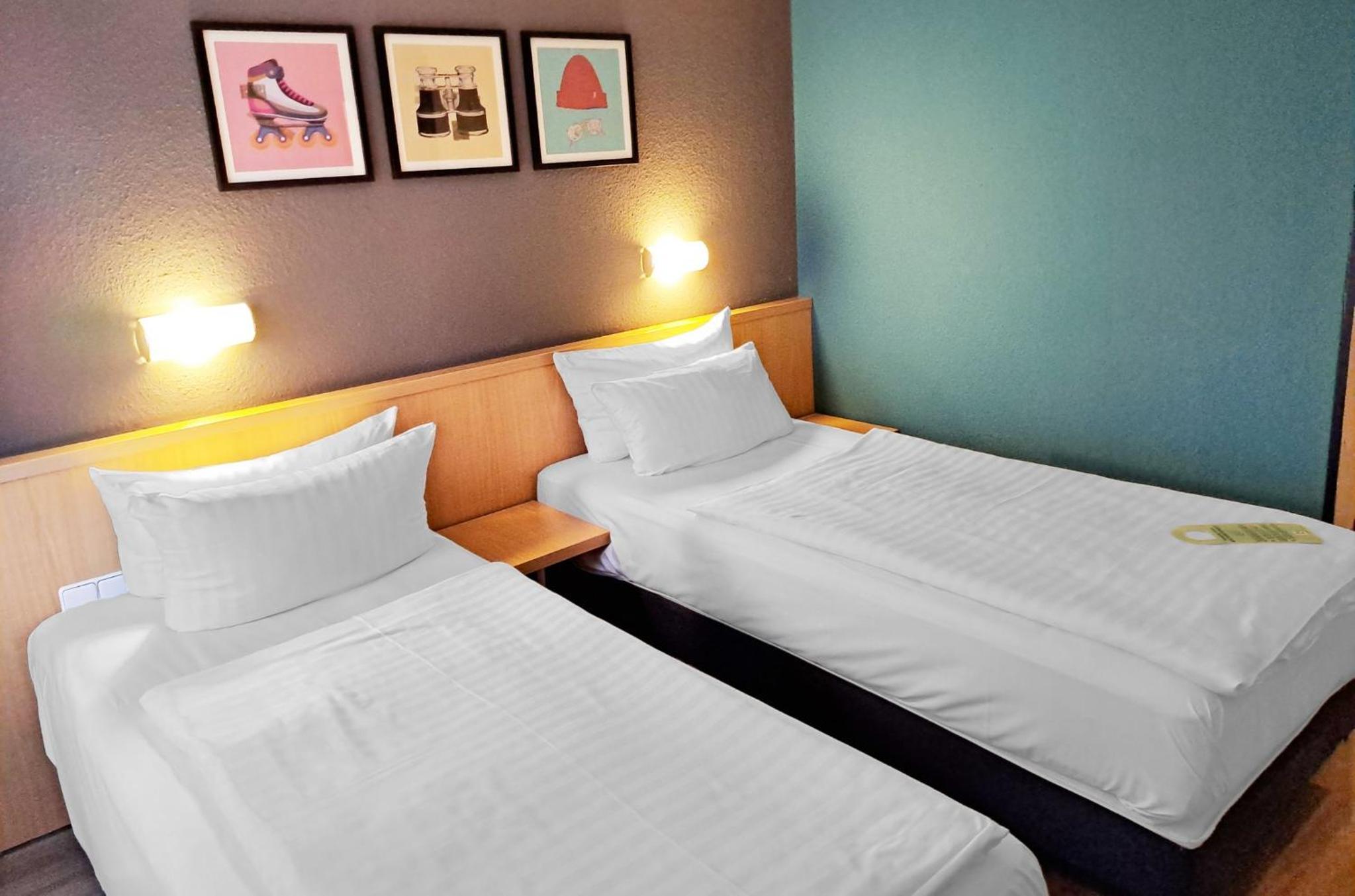 Standard Room with Two Single Beds - Photo 4