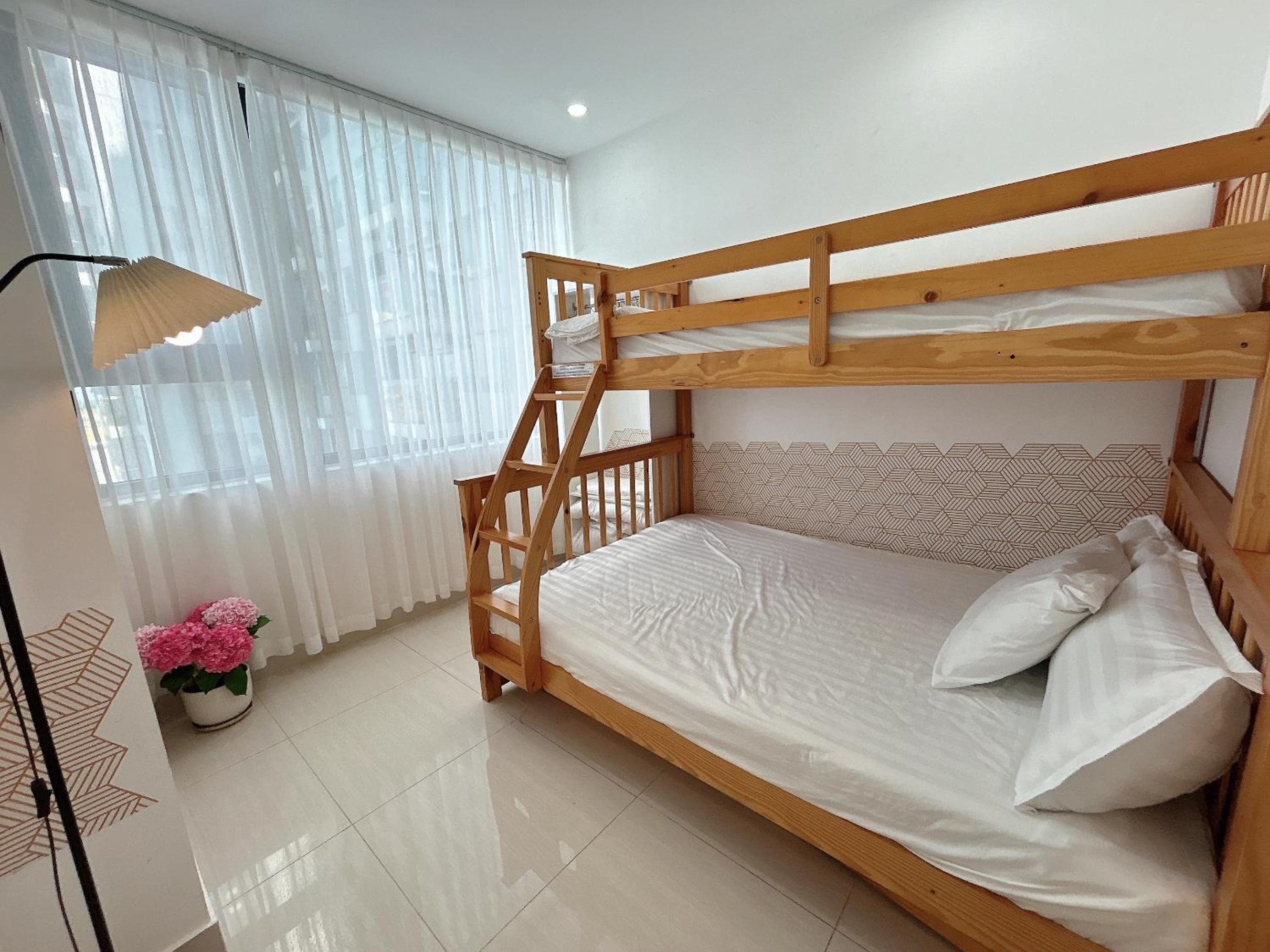 Two-Bedroom Apartment with Pool View photo 1