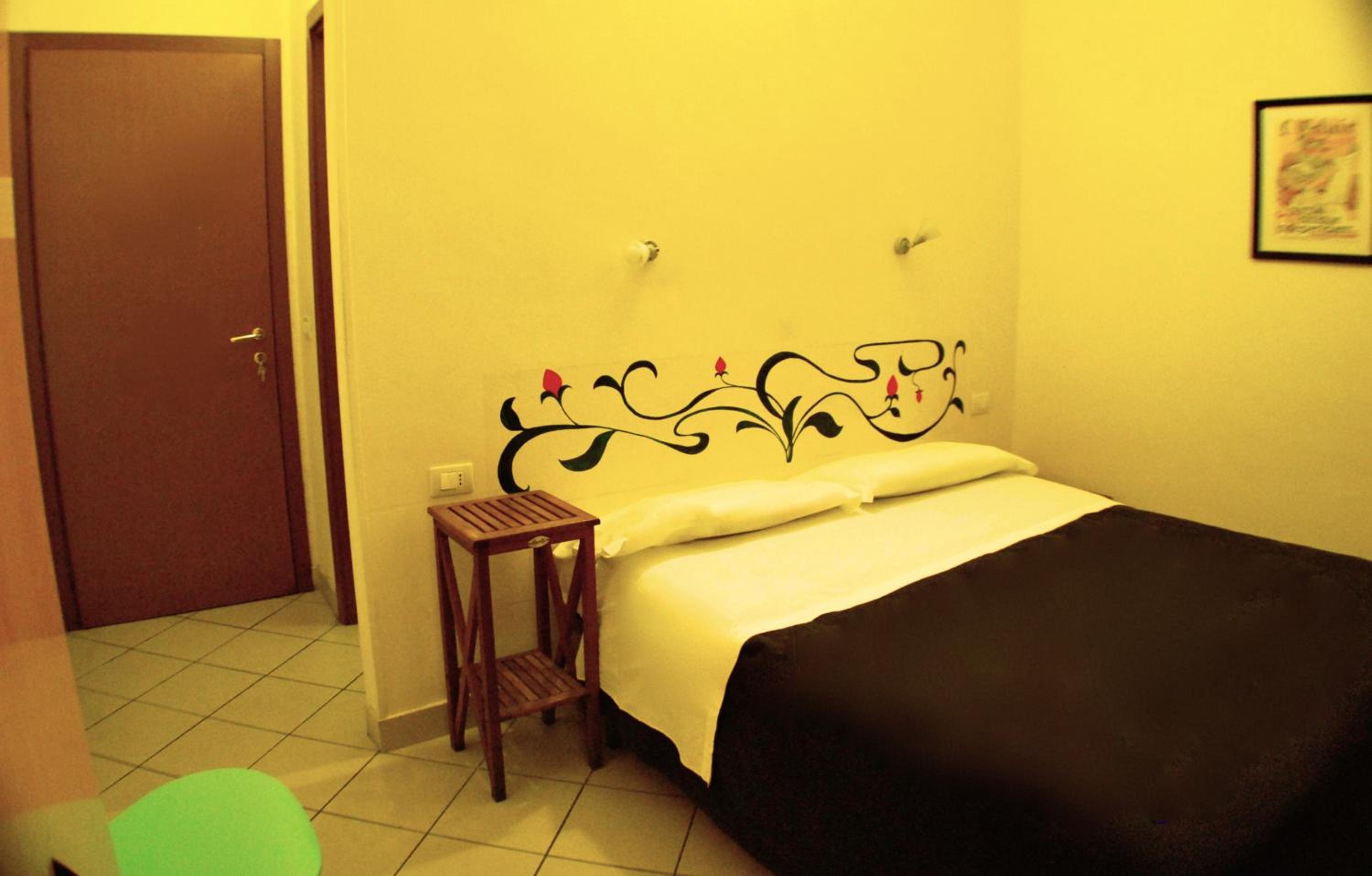 Double Room with Private Bathroom photo 2