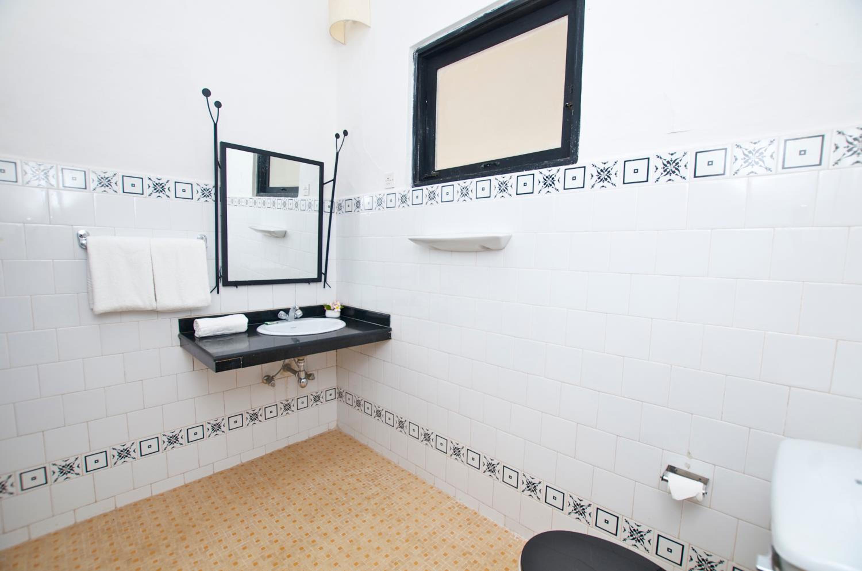 Executive Room with Sea View (Happy Hours with 1+1 offer on Alcoholic Beverages, Soft Beverages and Complimentary Pint of Beer on arrival) photo 2