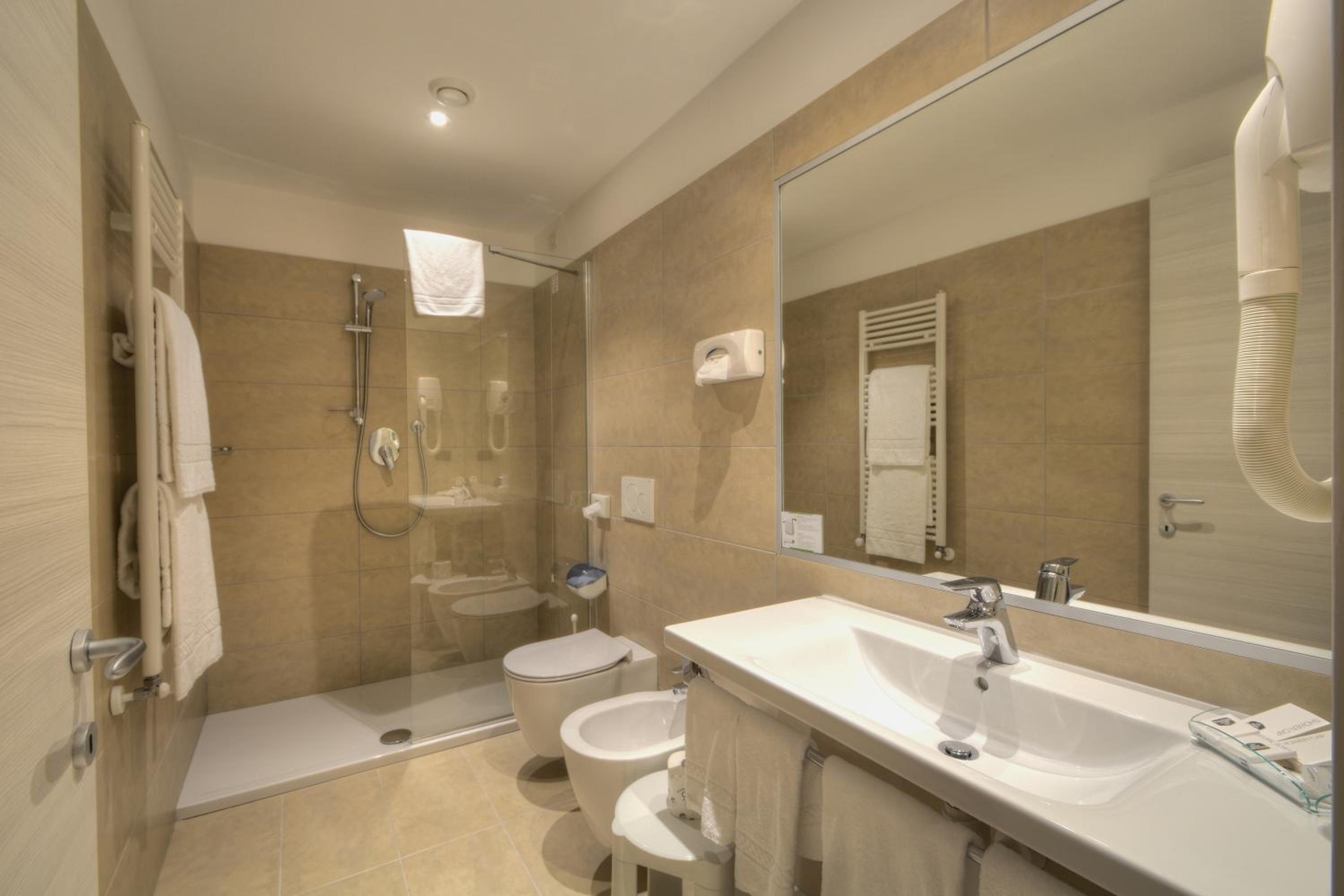 Triple Room - Photo 4