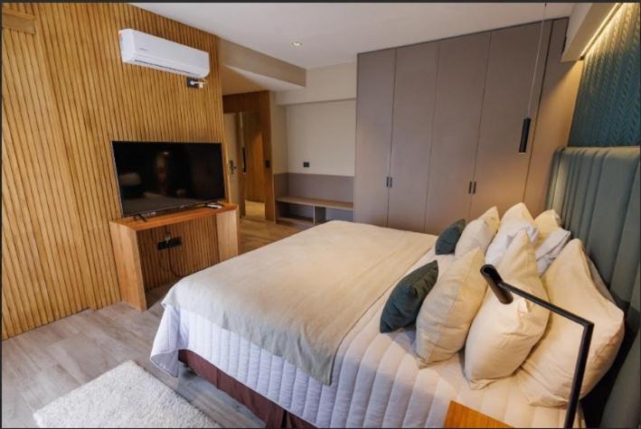 Executive Suite photo 1