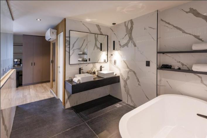 Superior Suite photo 2