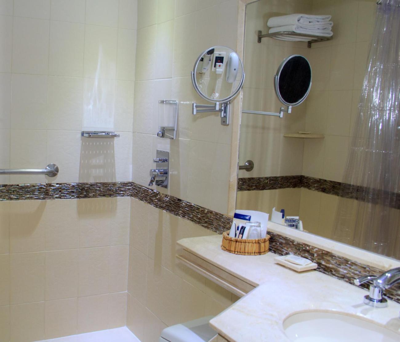 Standard Double Room - Photo 2