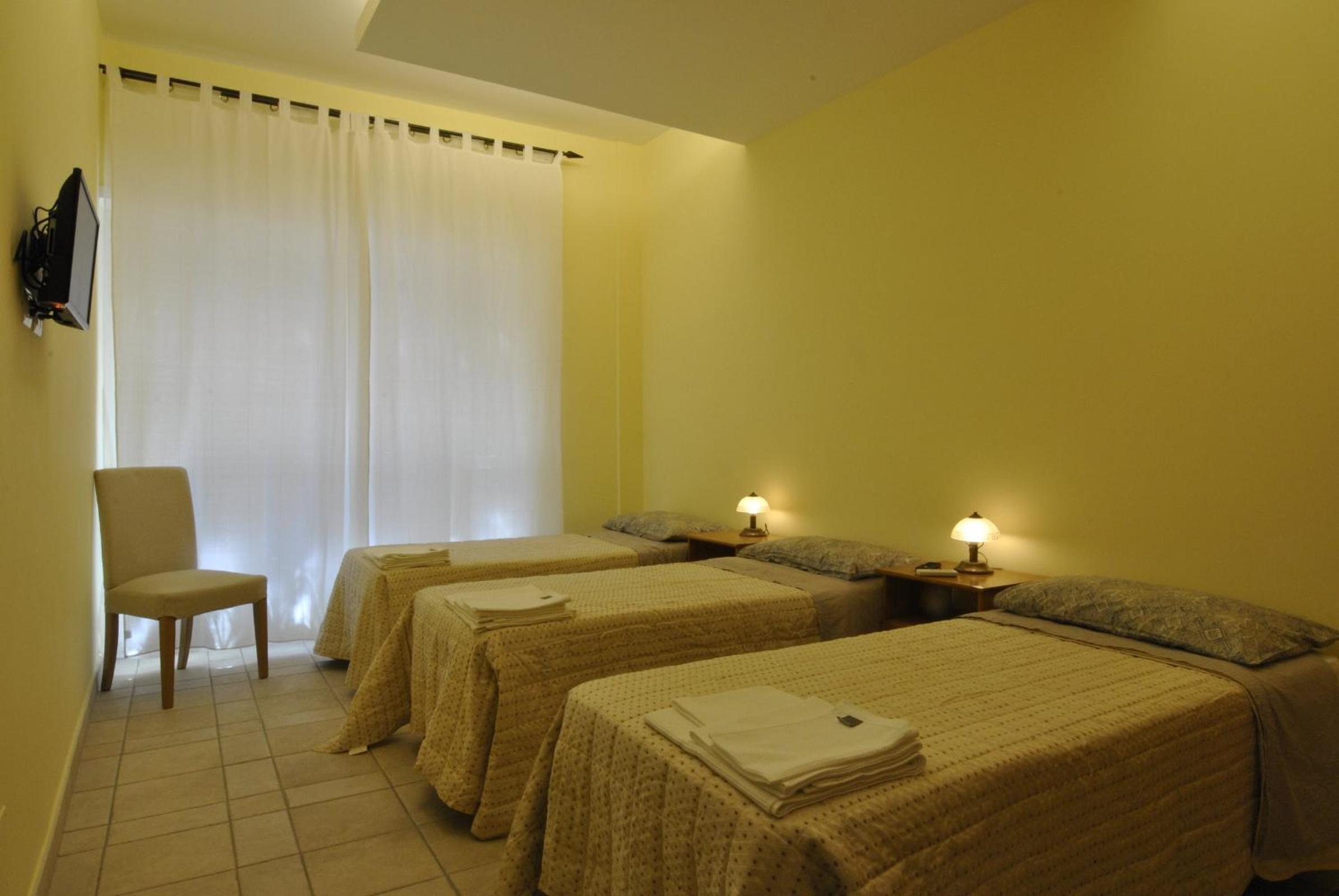 Triple Room