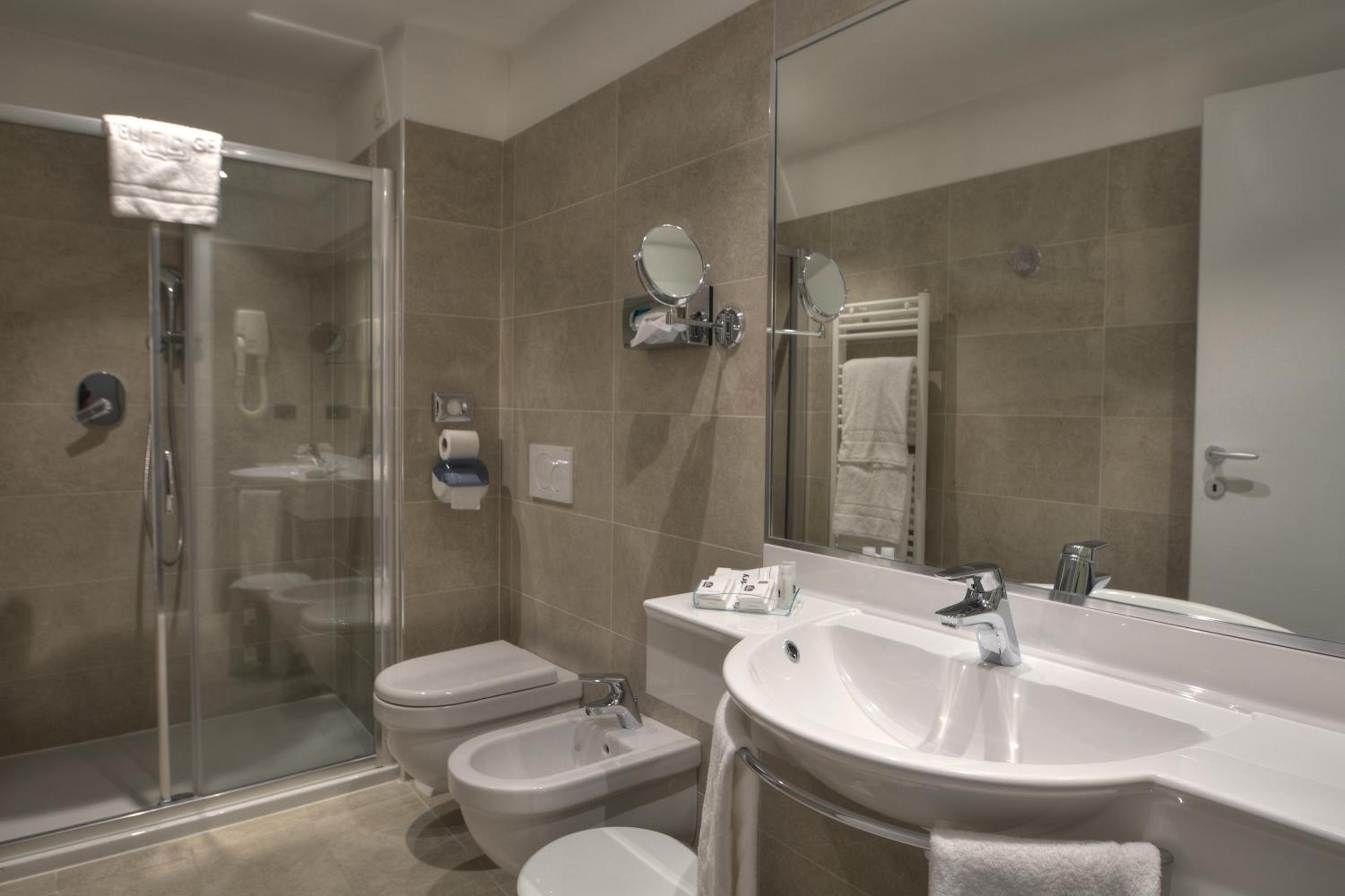 Family Queen Room - Photo 4