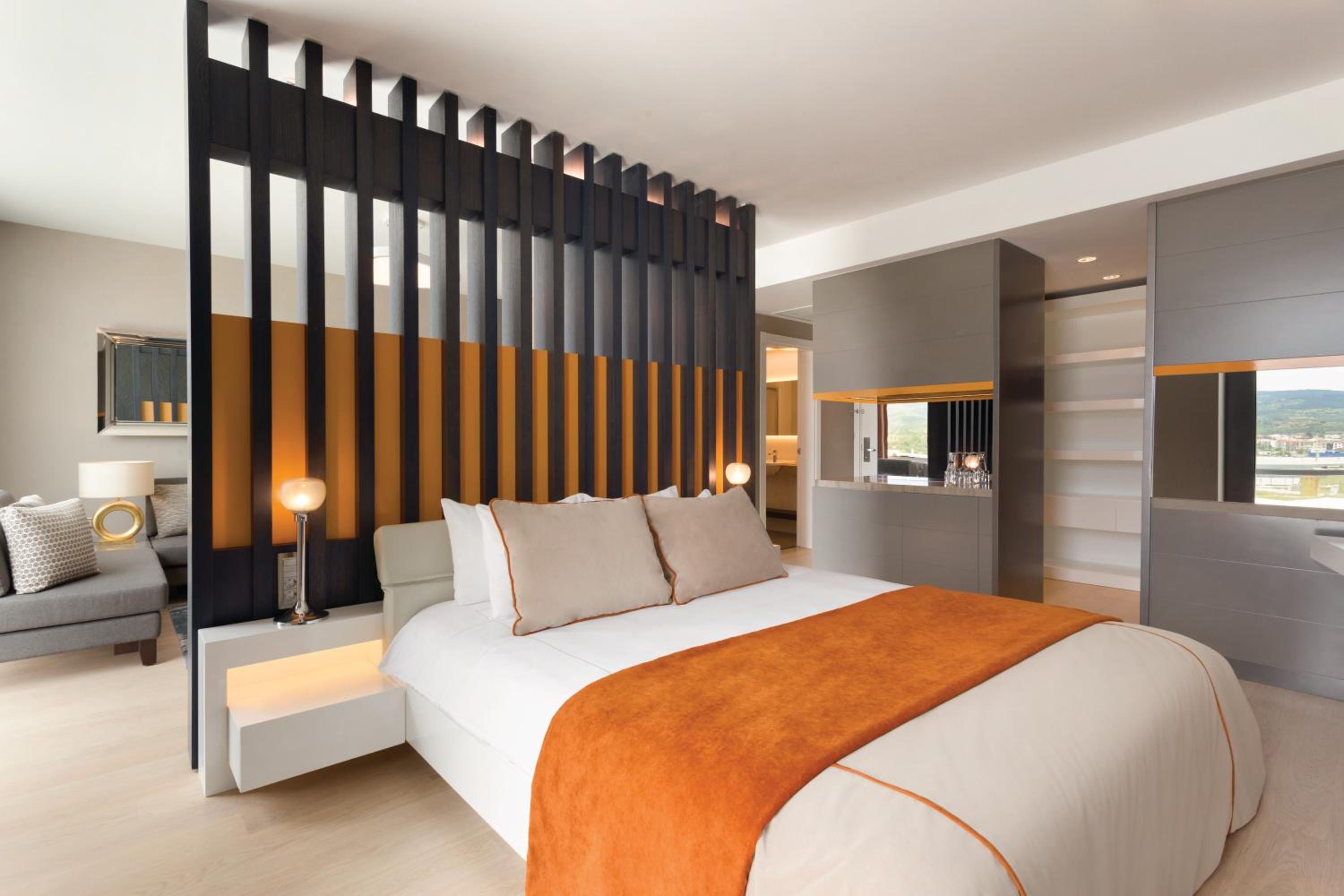 Suite - Smoking Room