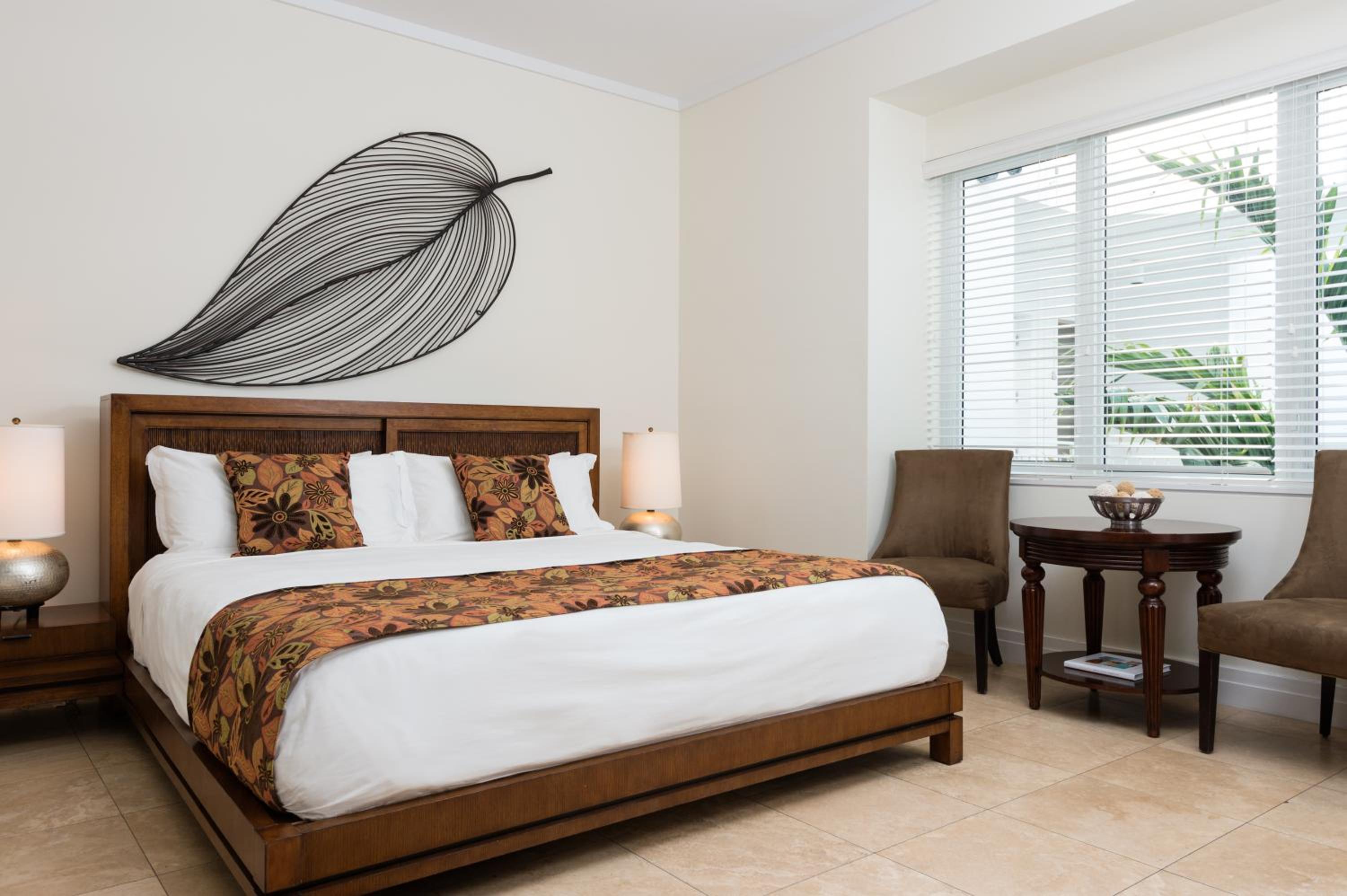 Luxury Two-Bedroom Suite - Oceanfront photo 2