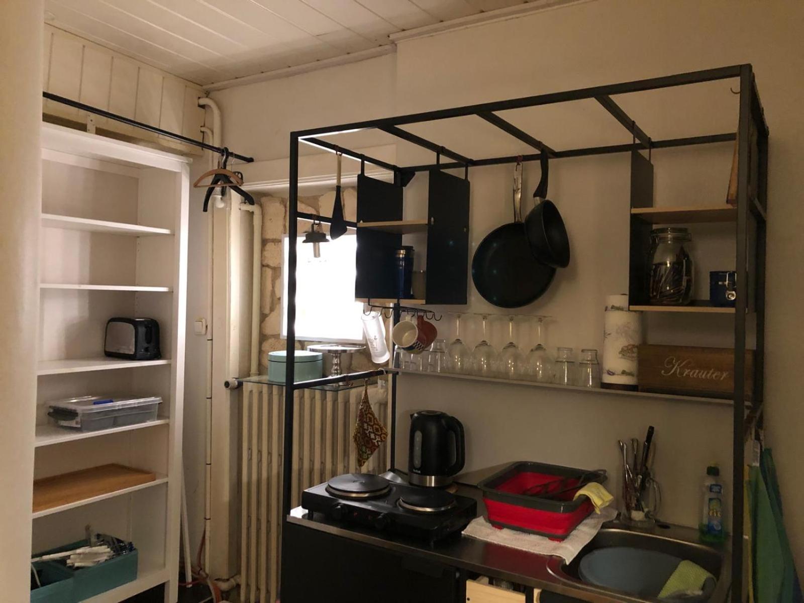 Double Room with Shared Bathroom photo 2