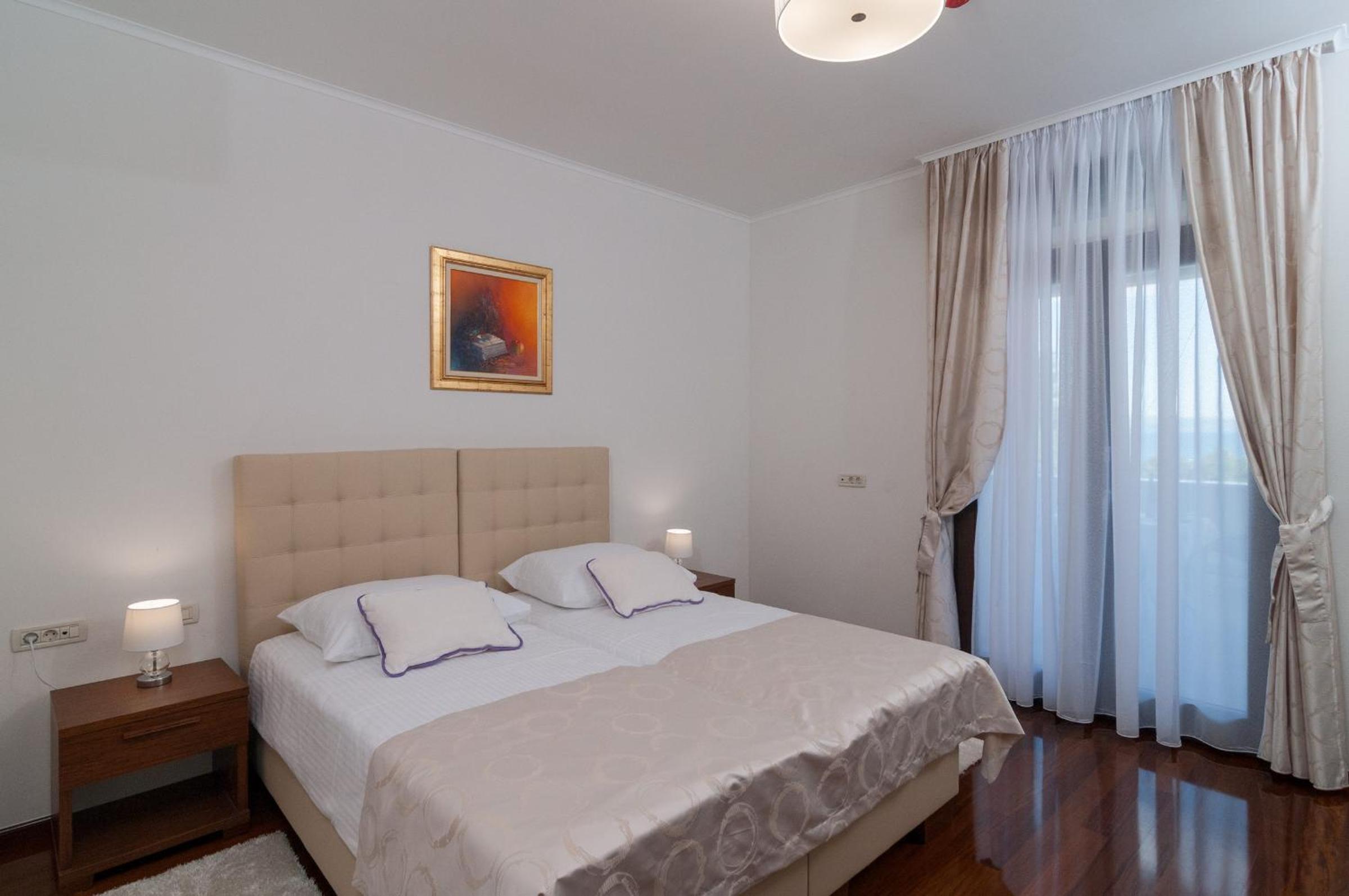 Deluxe Double or Twin Room with Balcony