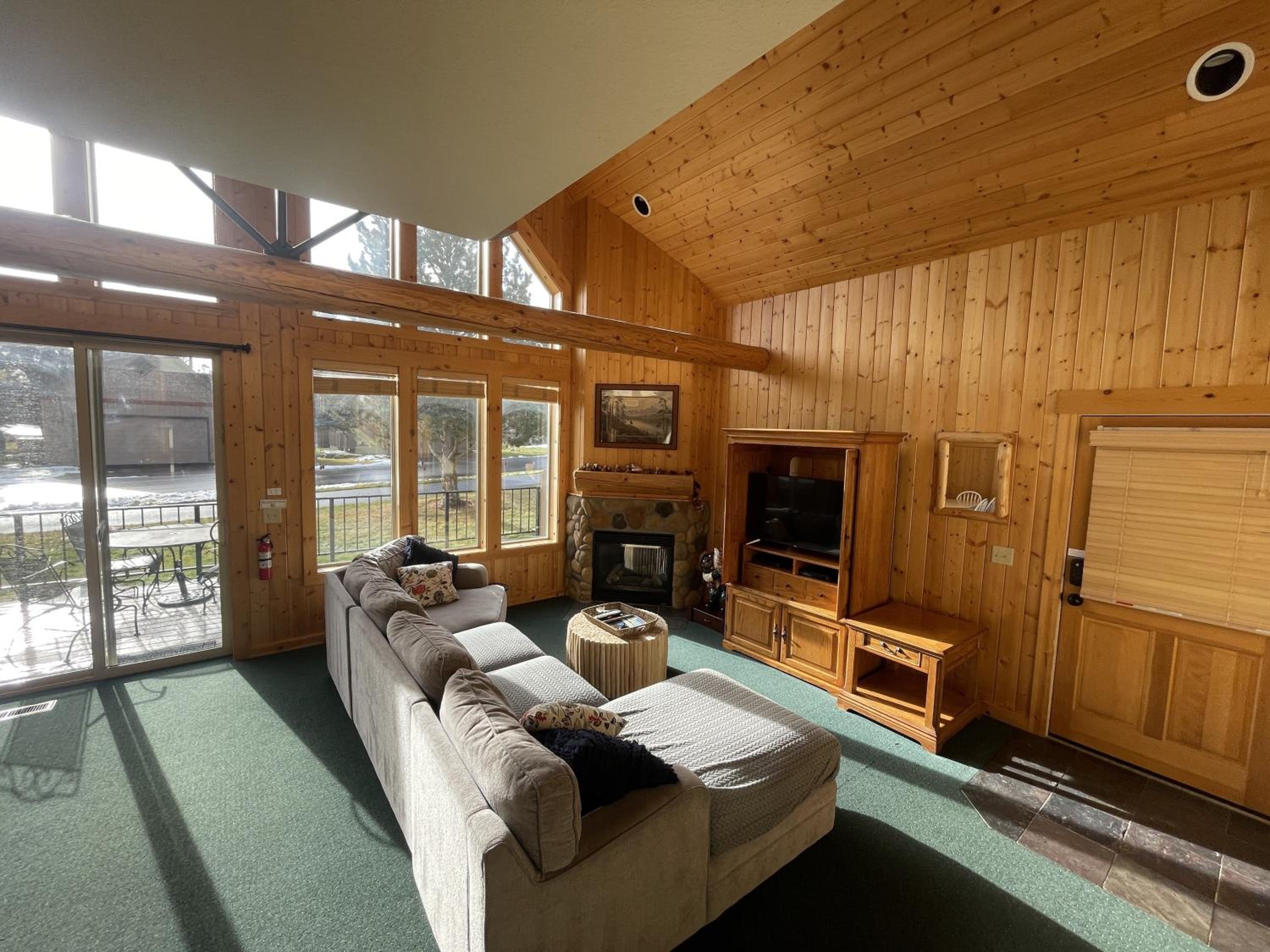 Two-Bedroom House photo 2