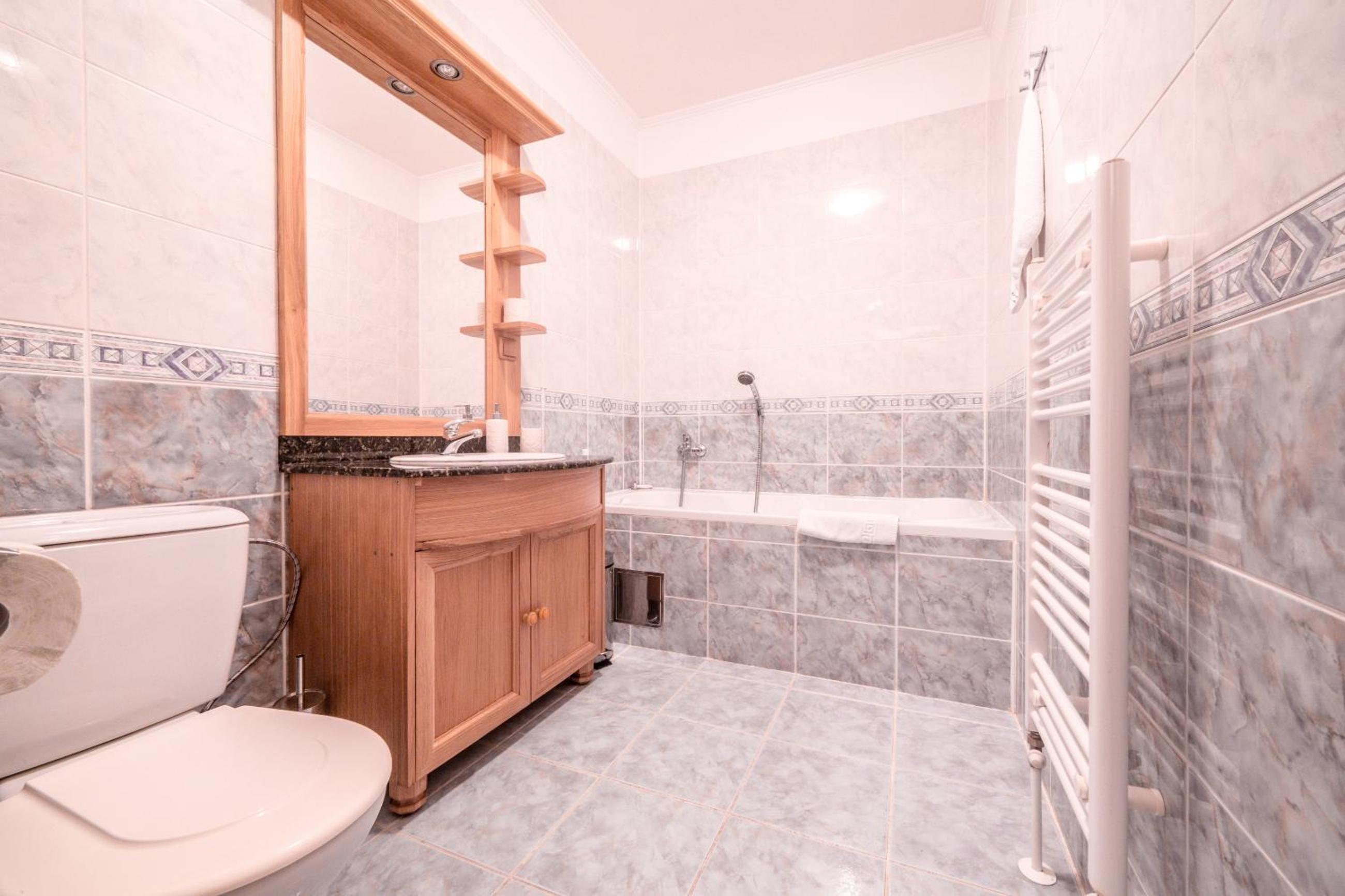 Family Suite - Photo 4