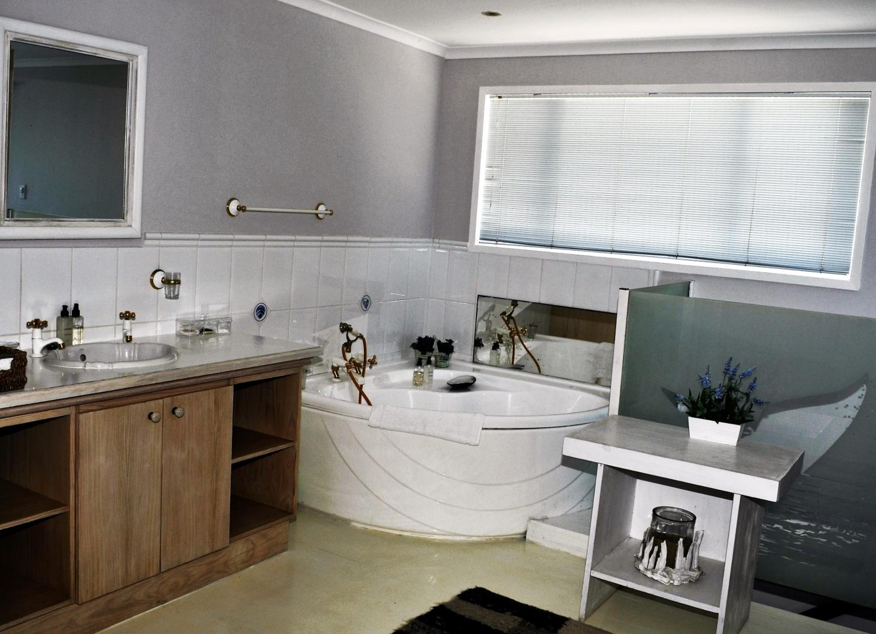 Honeymoon Suite with Sea View - Photo 5