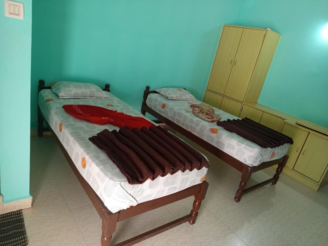 Budget Double Room photo 2