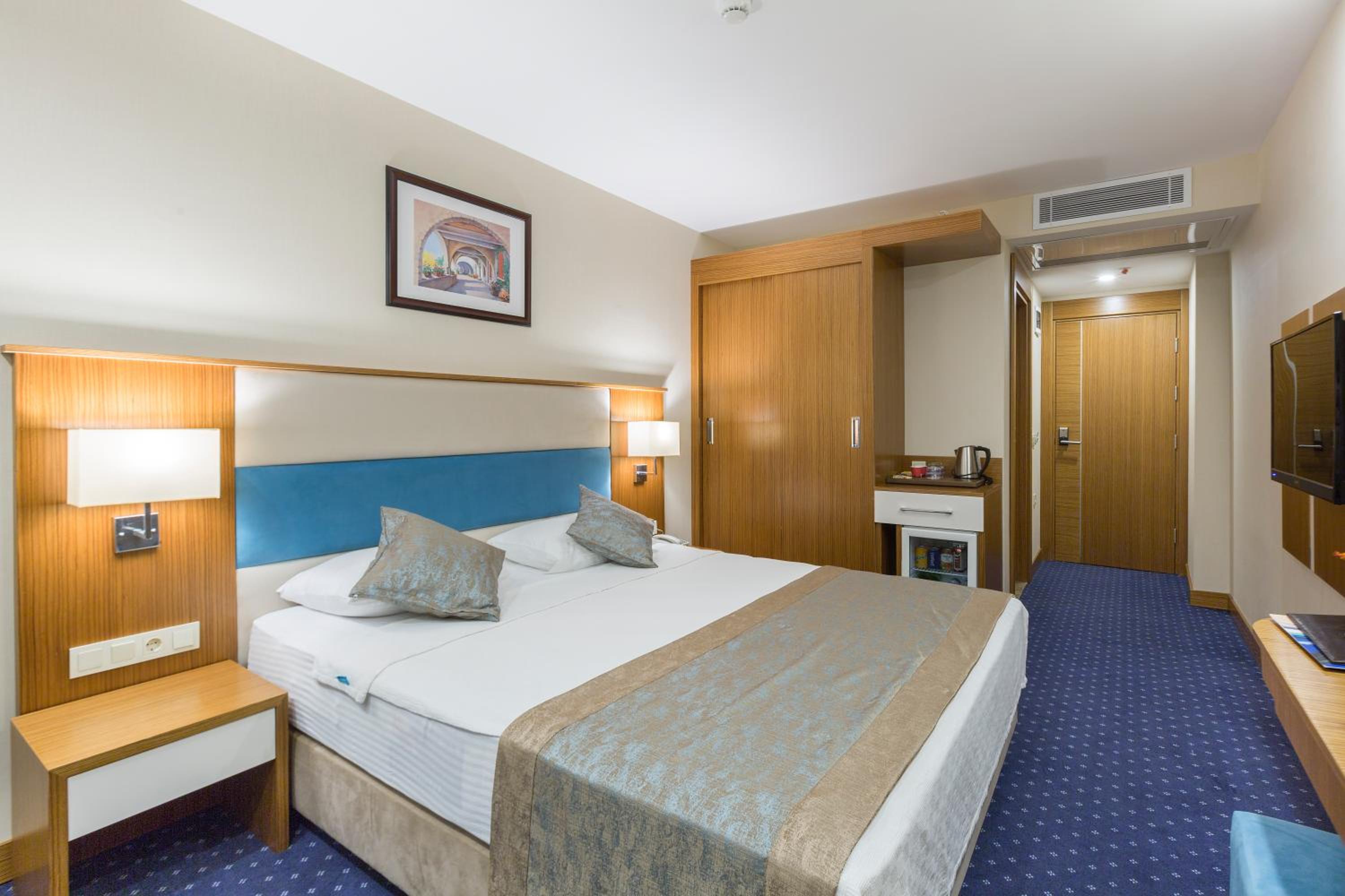 Suite with Sea View photo 1