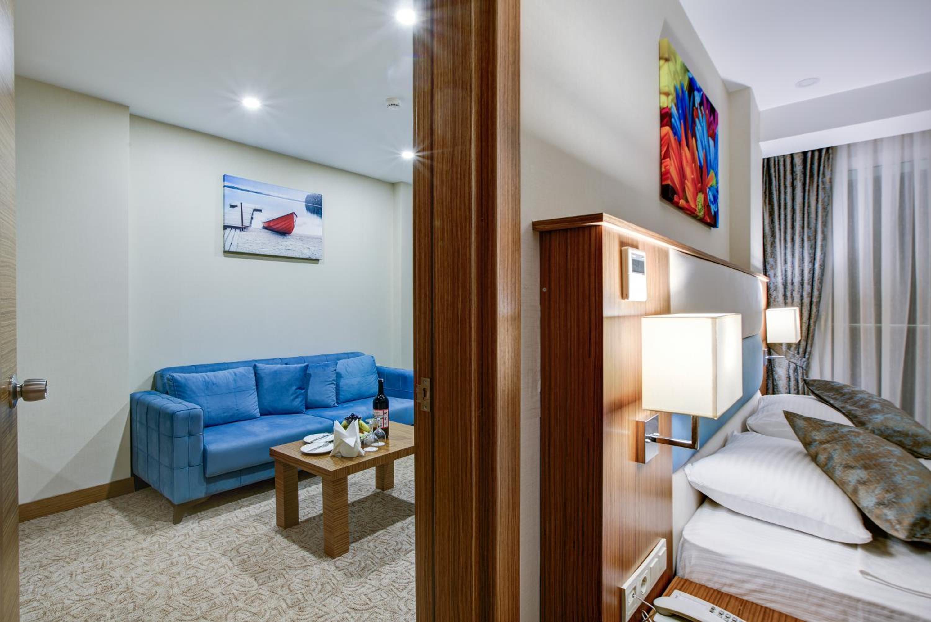 Suite with Sea View photo 2