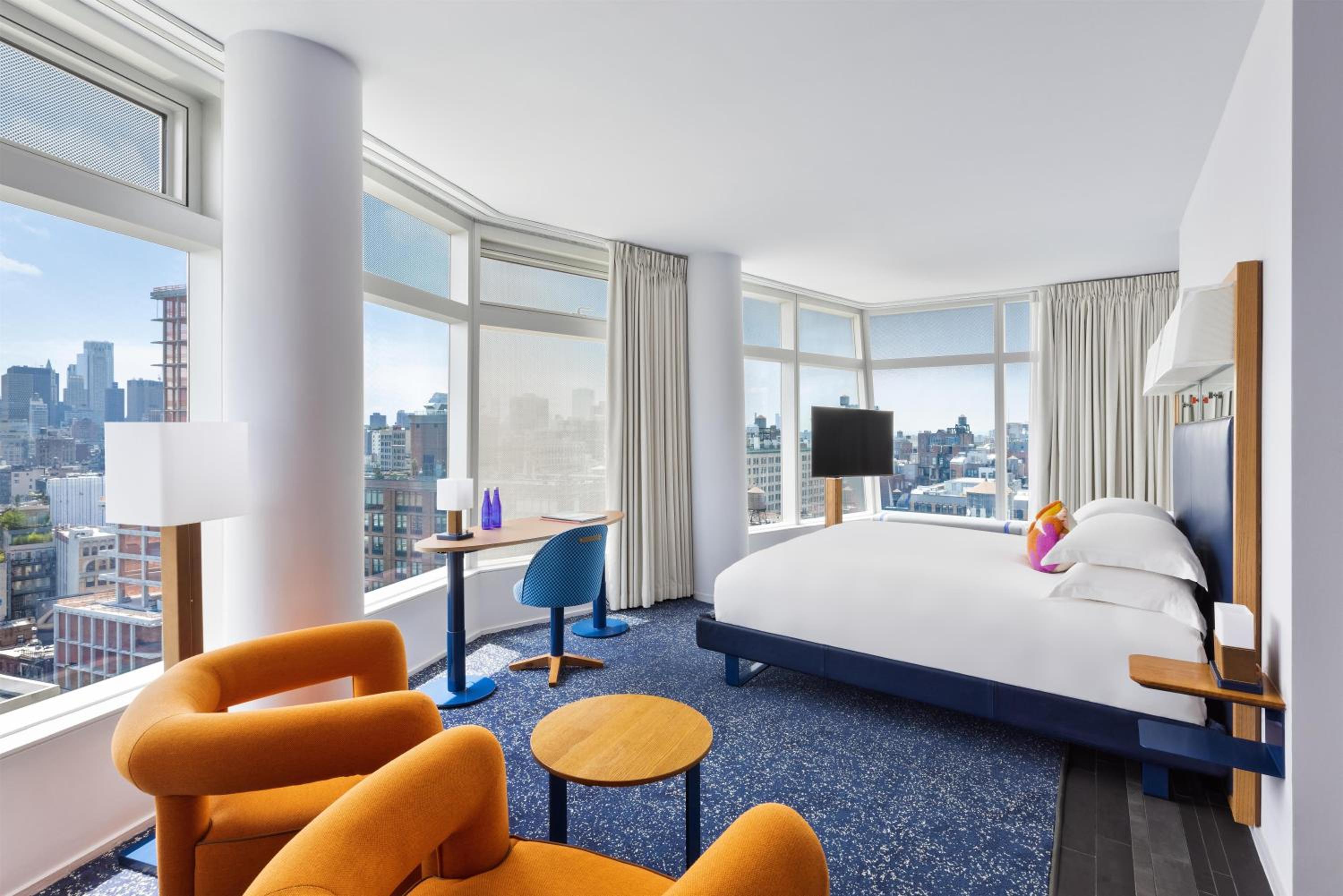 Corner King Room