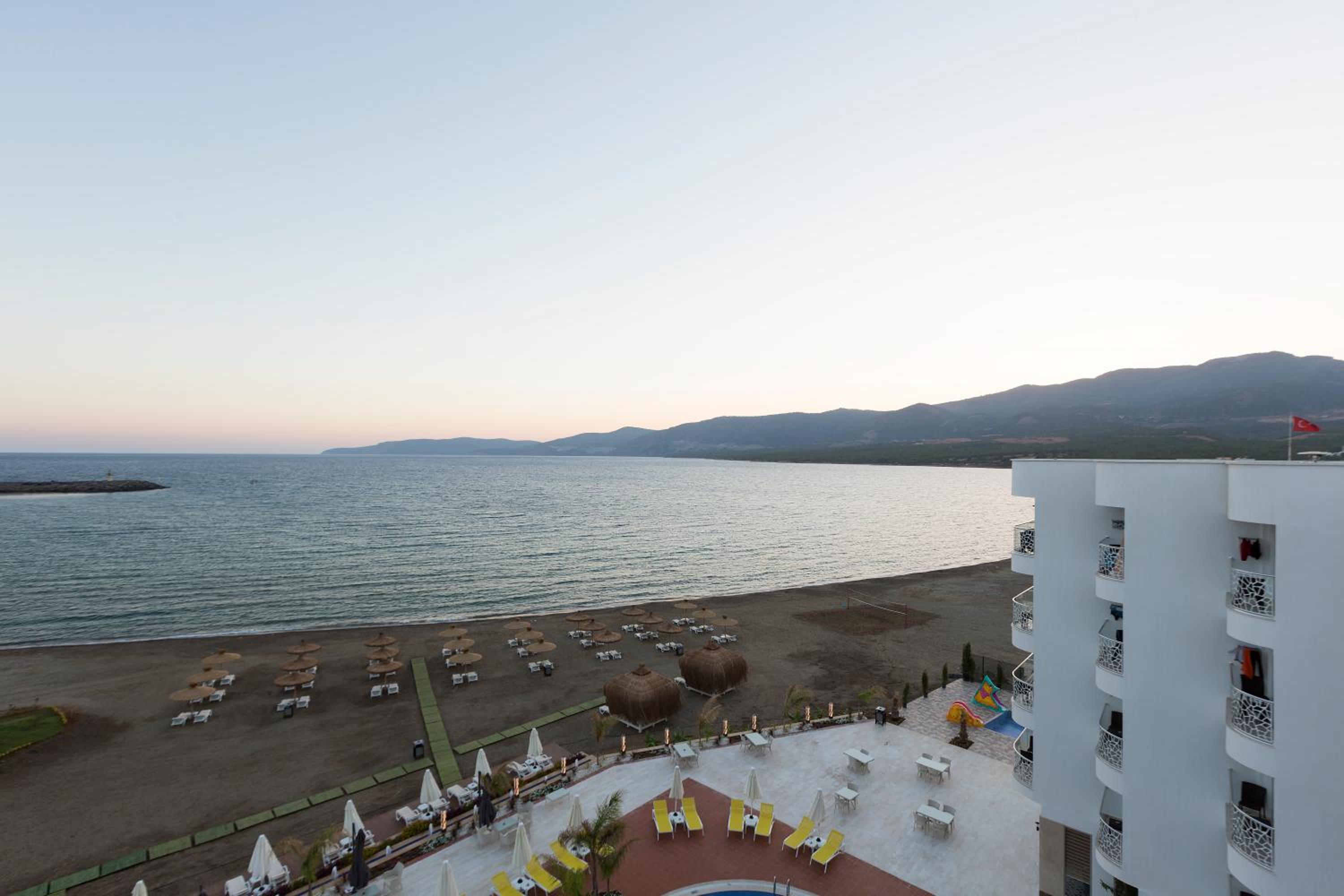 Triple Room with Sea View photo 2