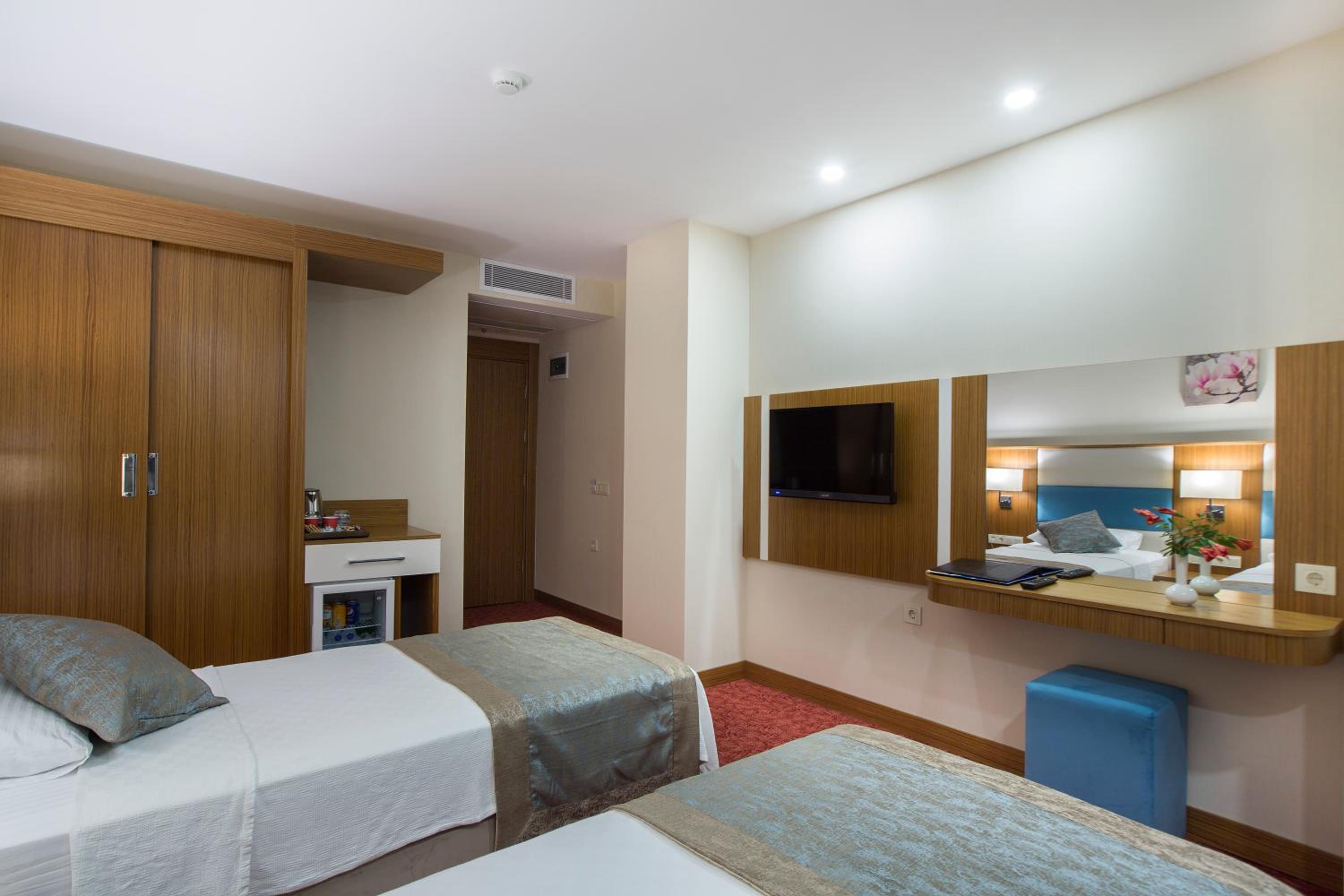 Triple Room with Sea View photo 1