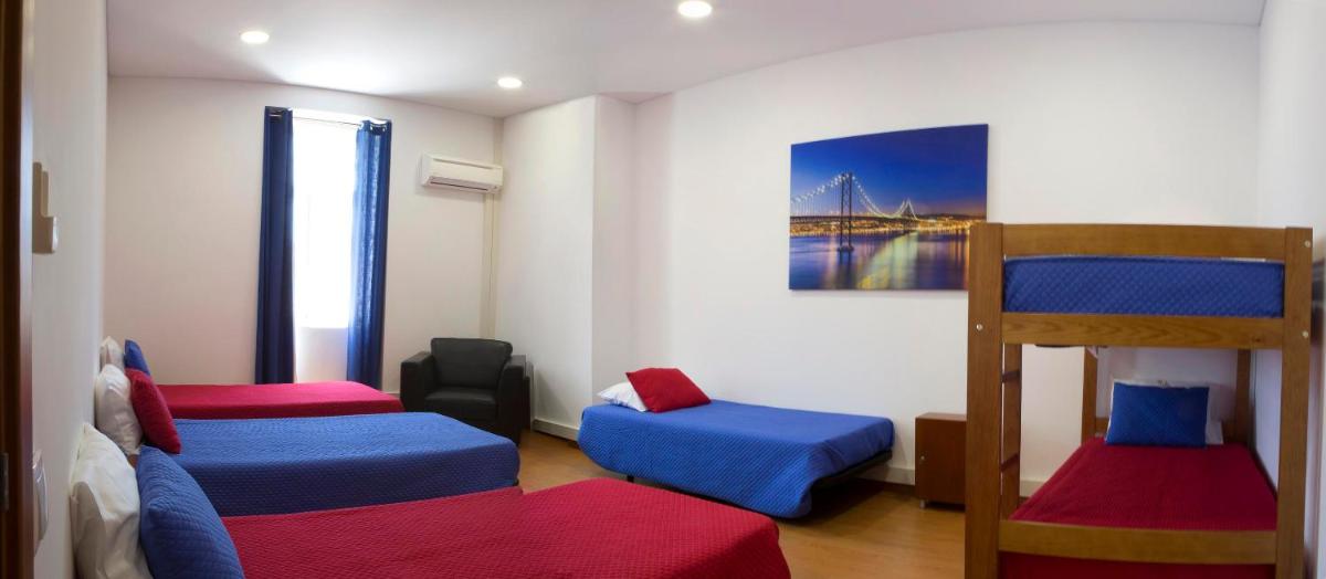Single Bed in Dormitory Room photo 1