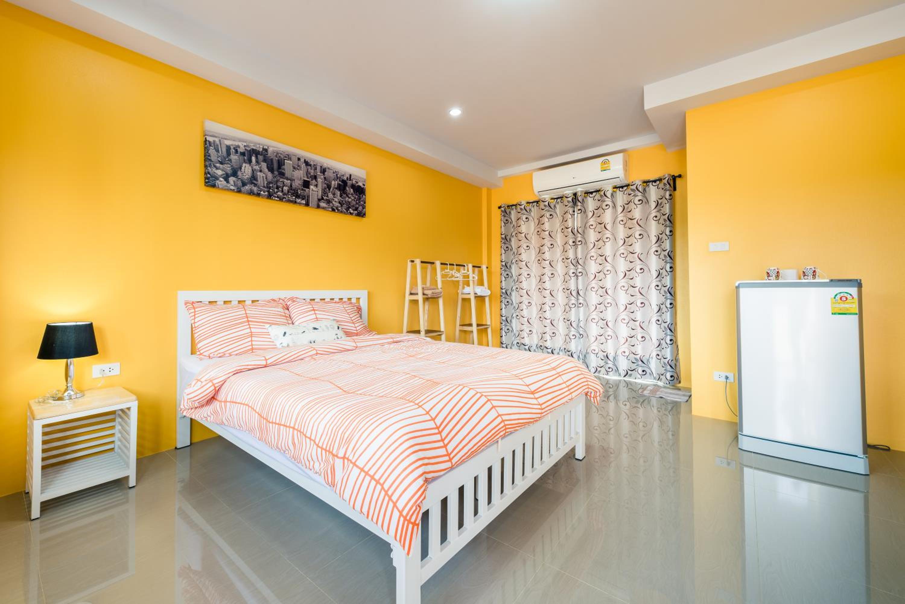 Queen Room with Balcony photo 3