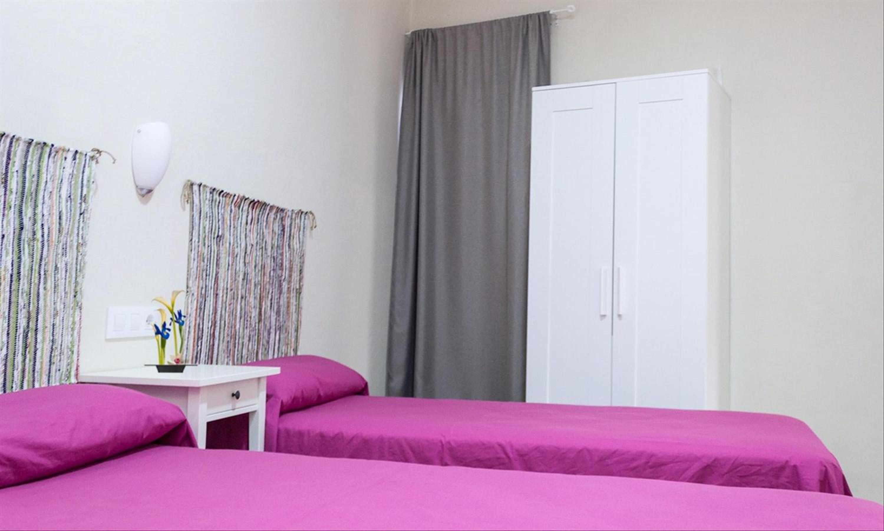 Habitación Doble con Baño Compartido