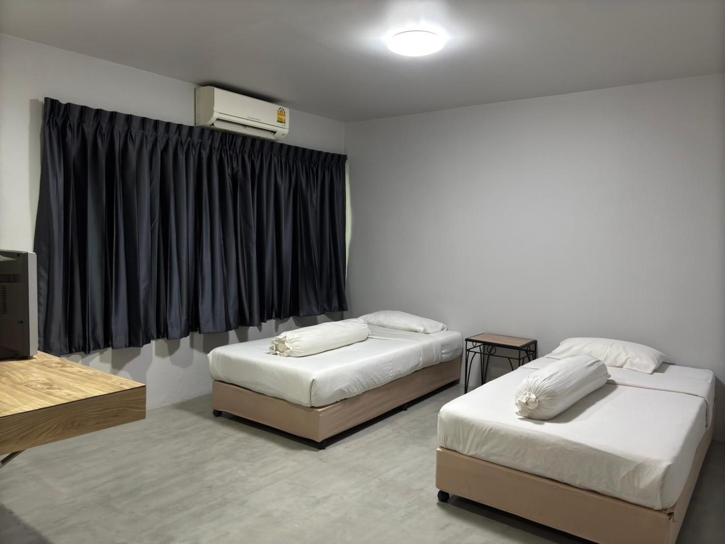 Standard Twin Room photo 1