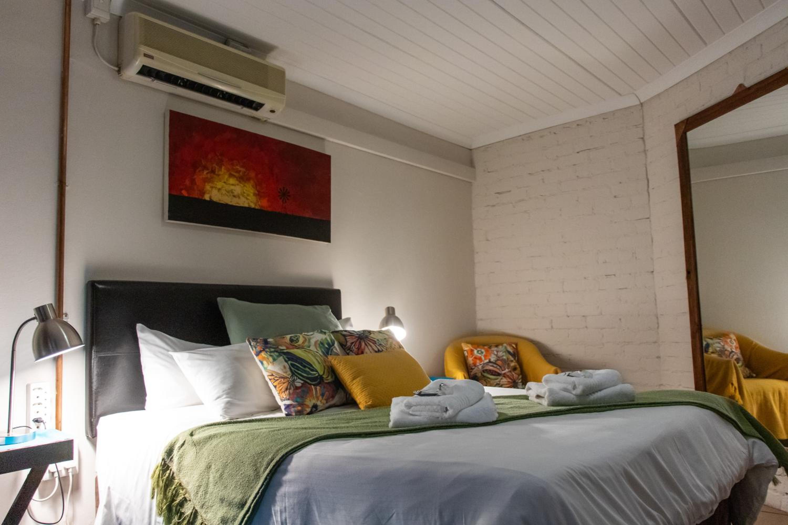 Standard Queen Room photo 1
