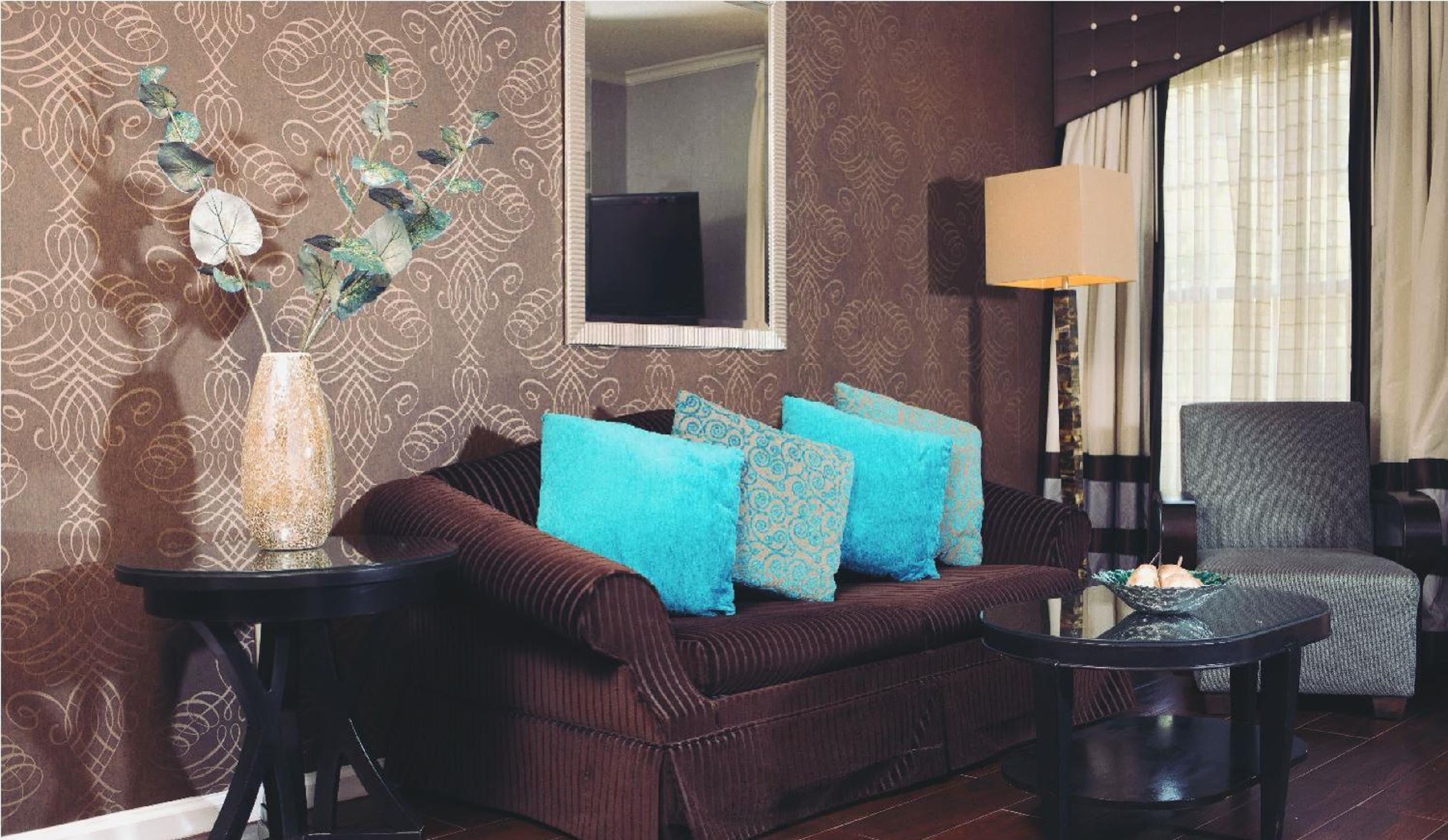 Studio King Suite - Photo 6