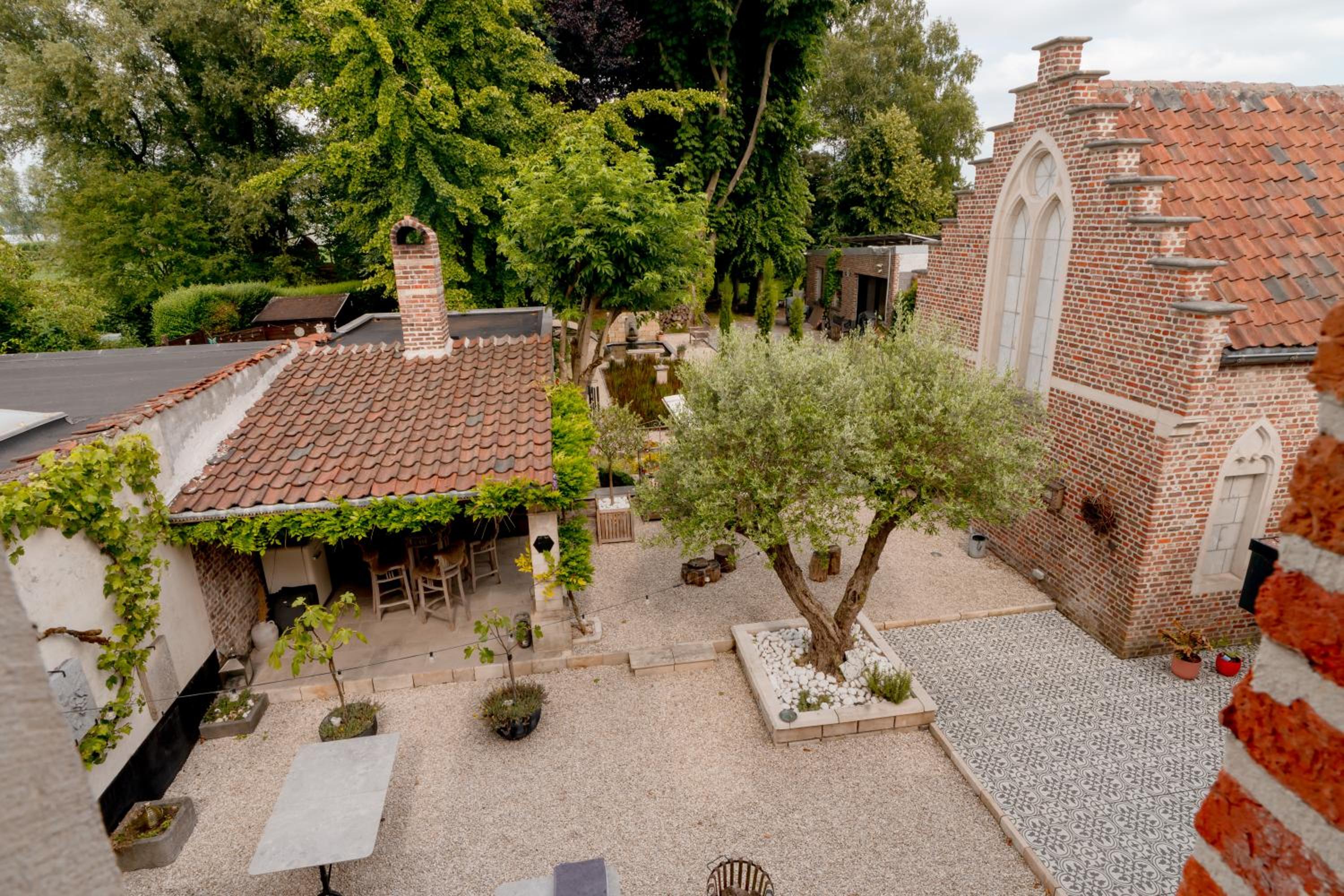 Suite with Garden View