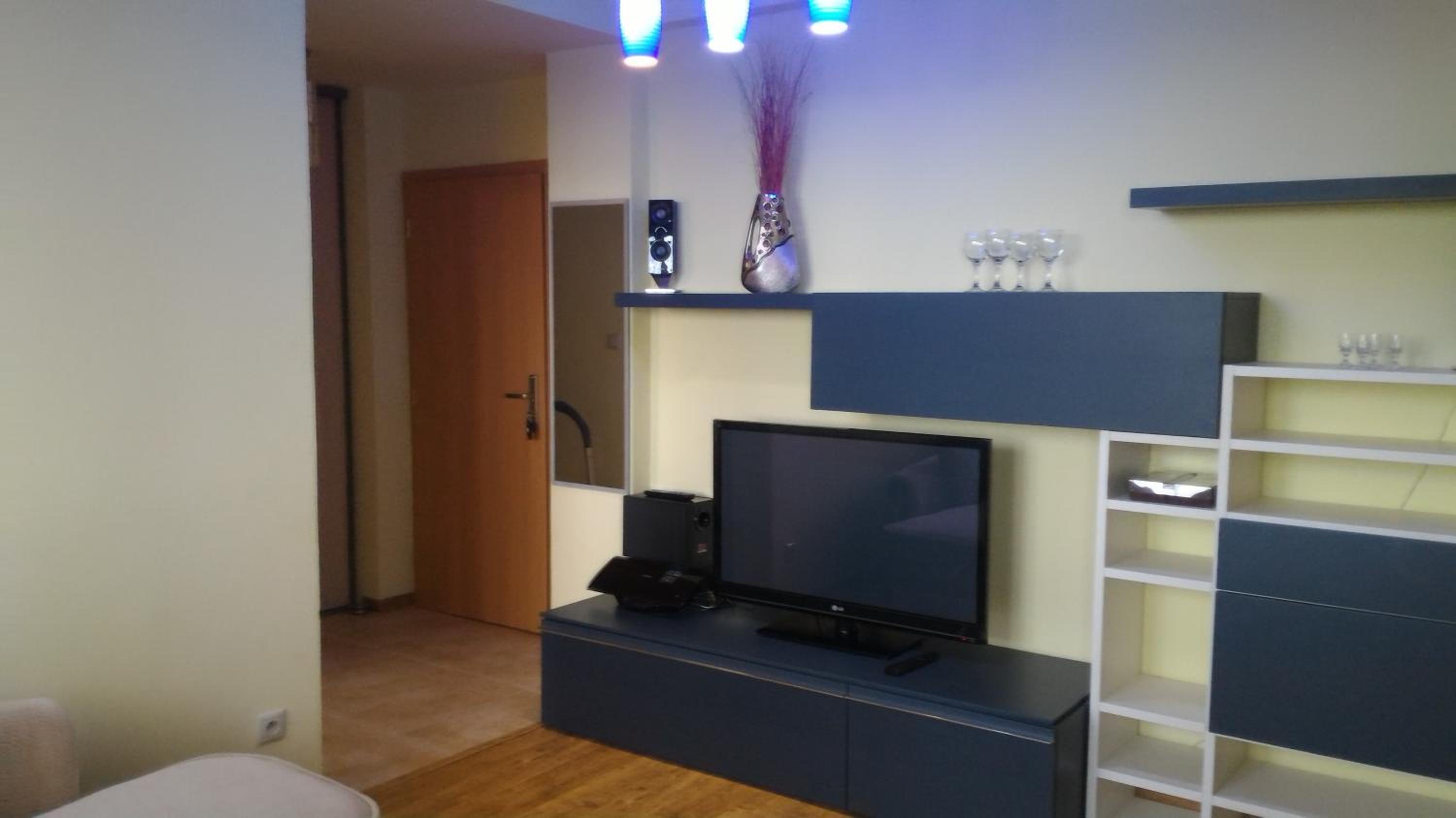 One-Bedroom Apartment with River View photo 1